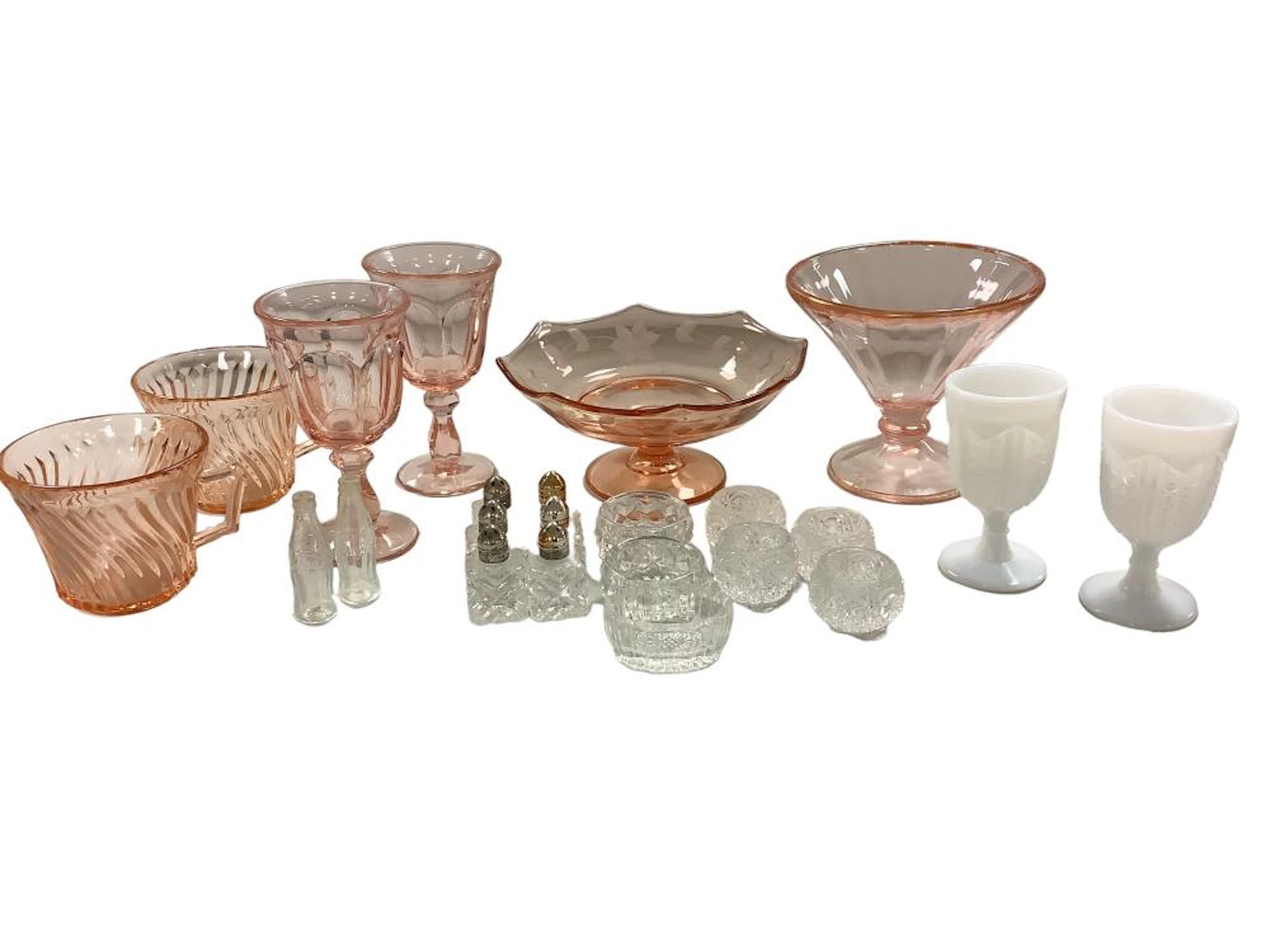 Lot of glassware including six pieces of pink depression glass