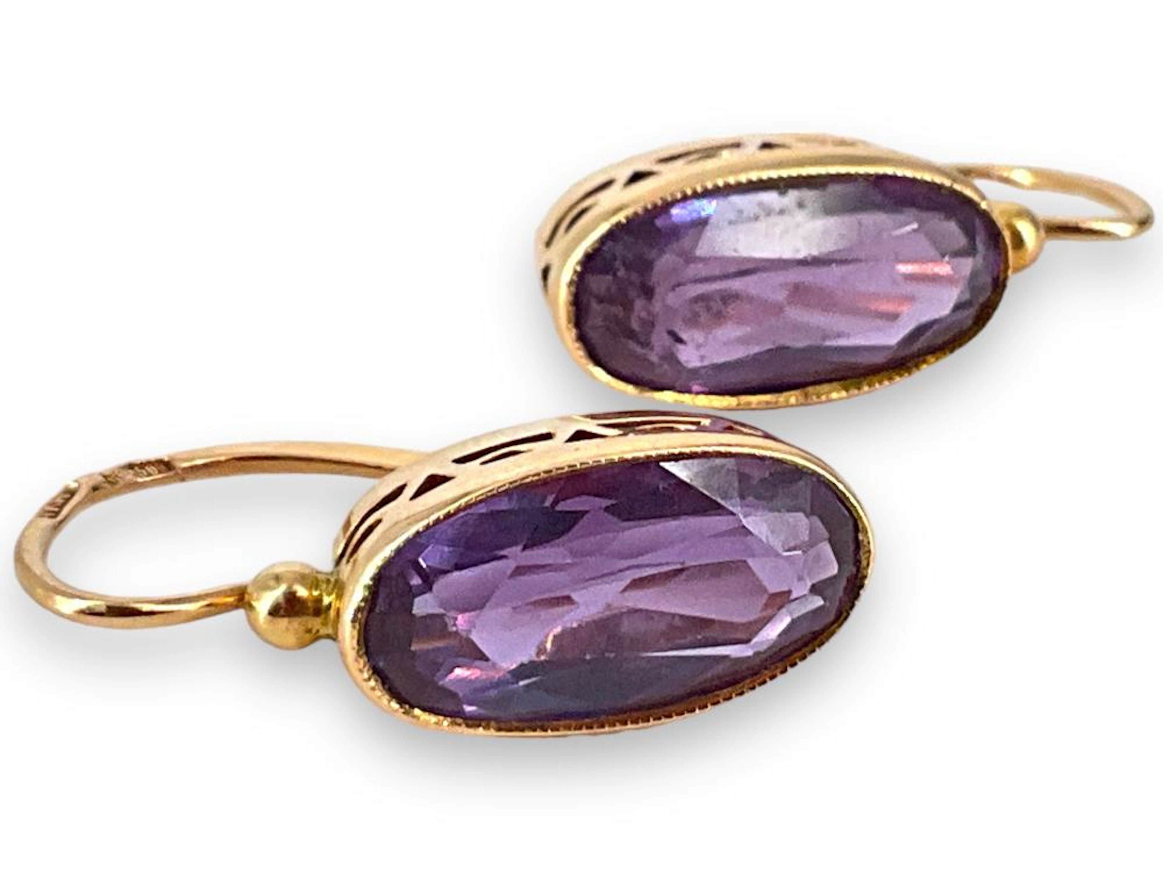 Interesting 14k Russian Stamped Synthetic Alexandrite Earrings