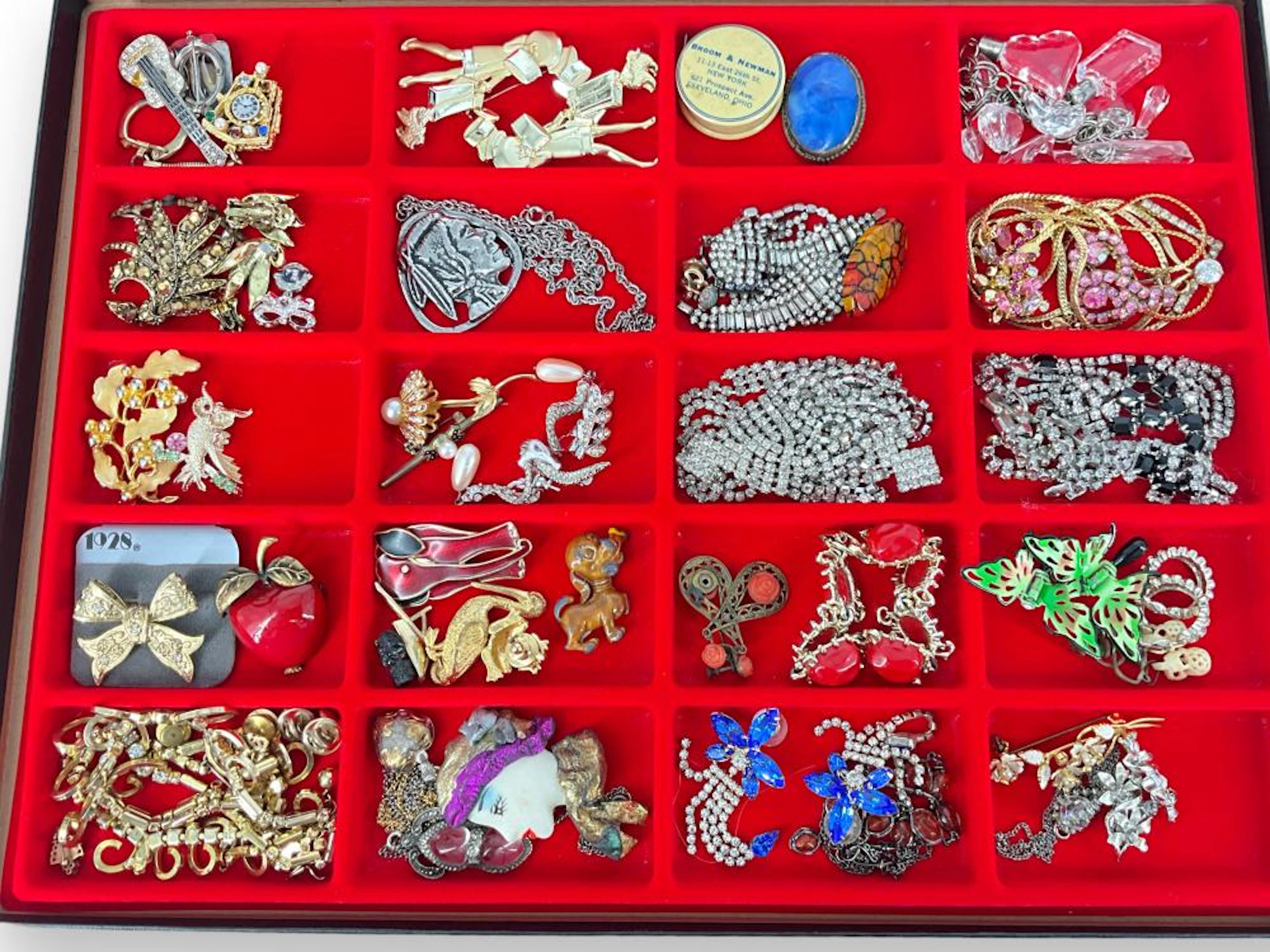 Vintage - Modern Jewelry & Accessories