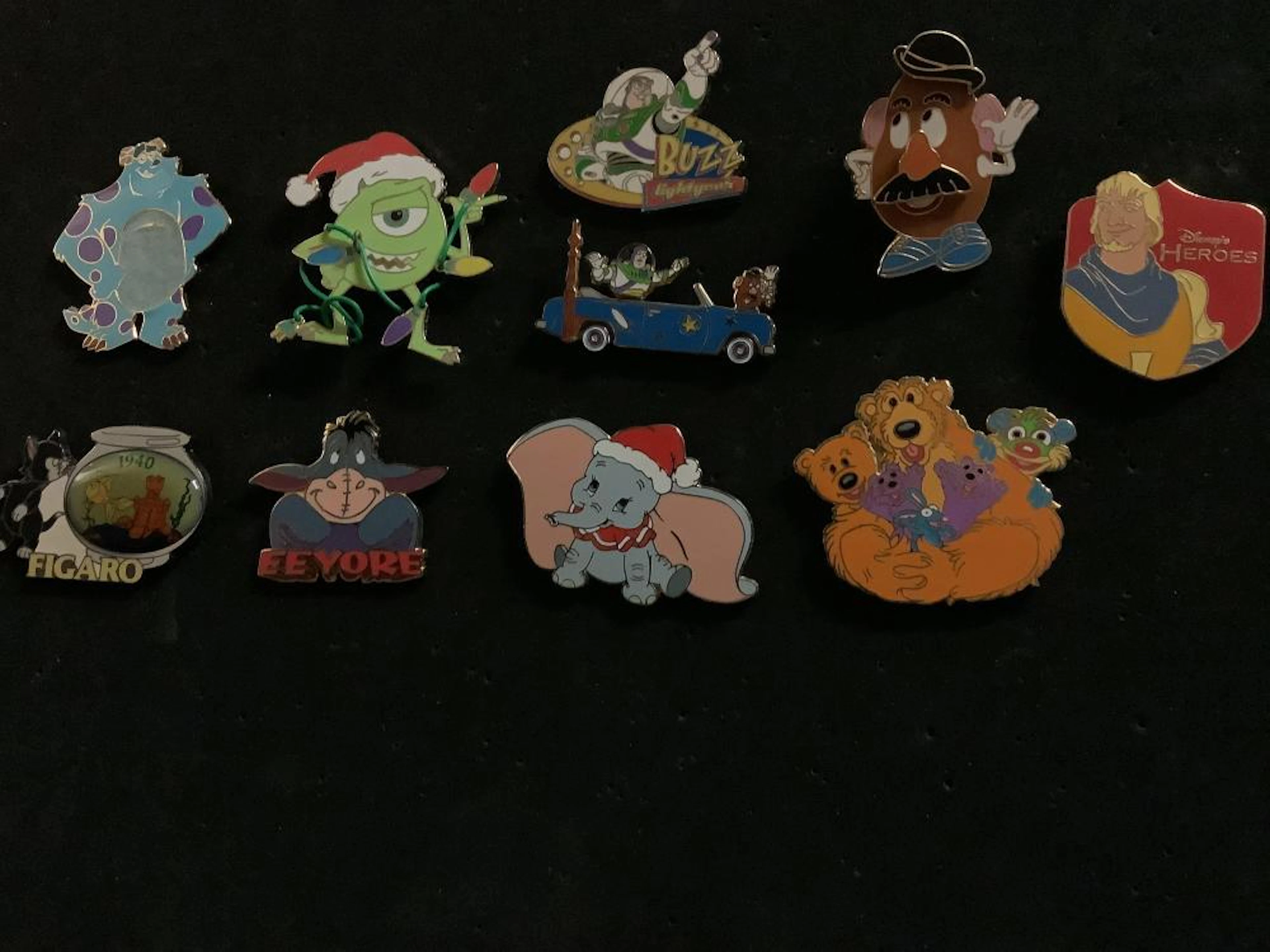 (10) Disney Movie Character Collectible Trading Pins