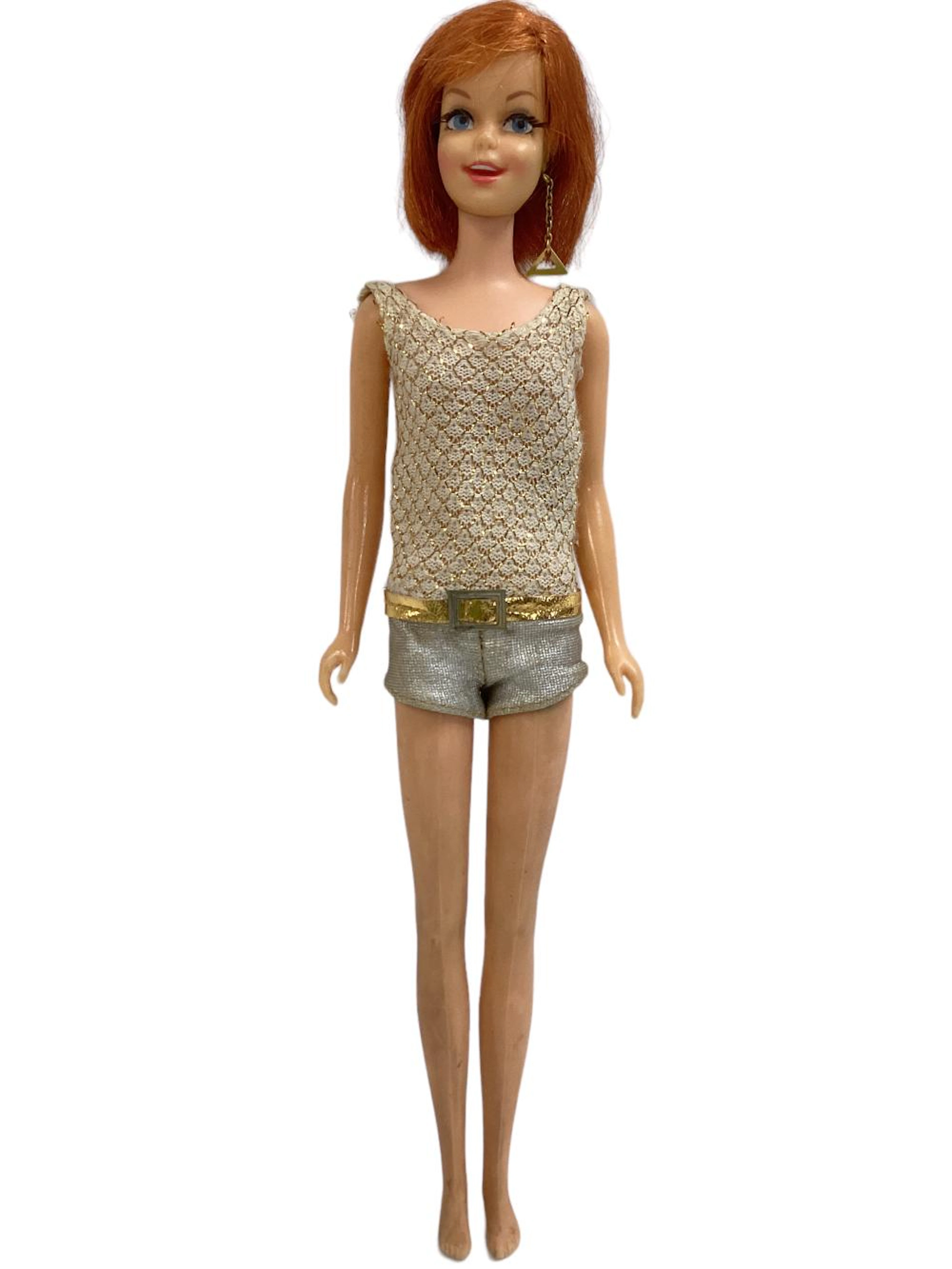 FANTASTIC CASEY DOLL W/ EARRING