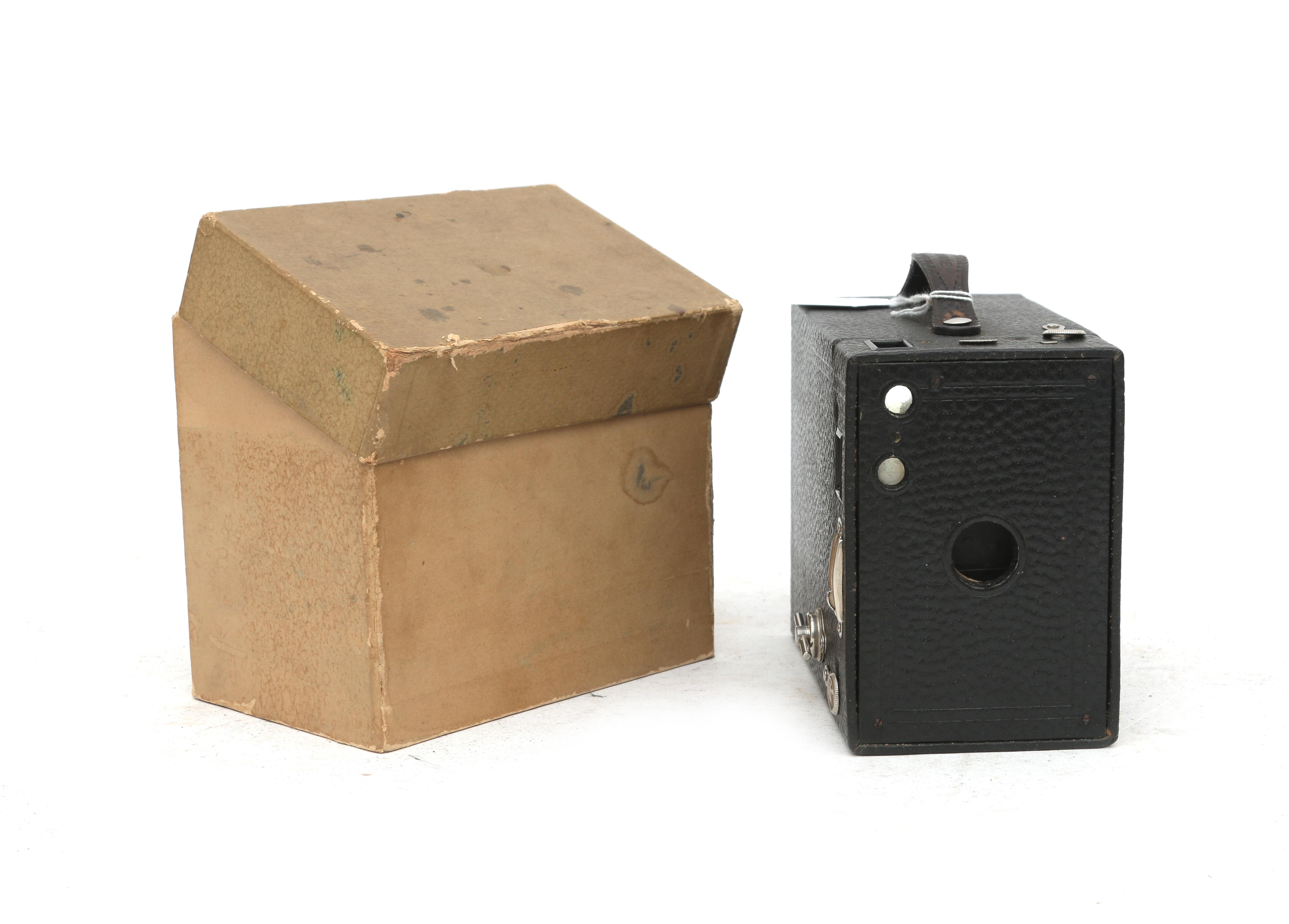 Kodak Eastman: No. 2A Brownie Model B In Original Packaging. | Barnebys