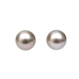 A pair of 18 karat white gold studs with gray Tahiti pearls