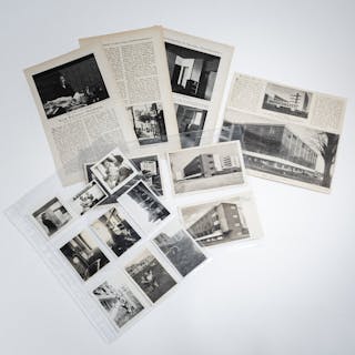 "Bauhaus Dessau" Konvolut von 14 Objekten Bauhaus, Zeitungsartikel