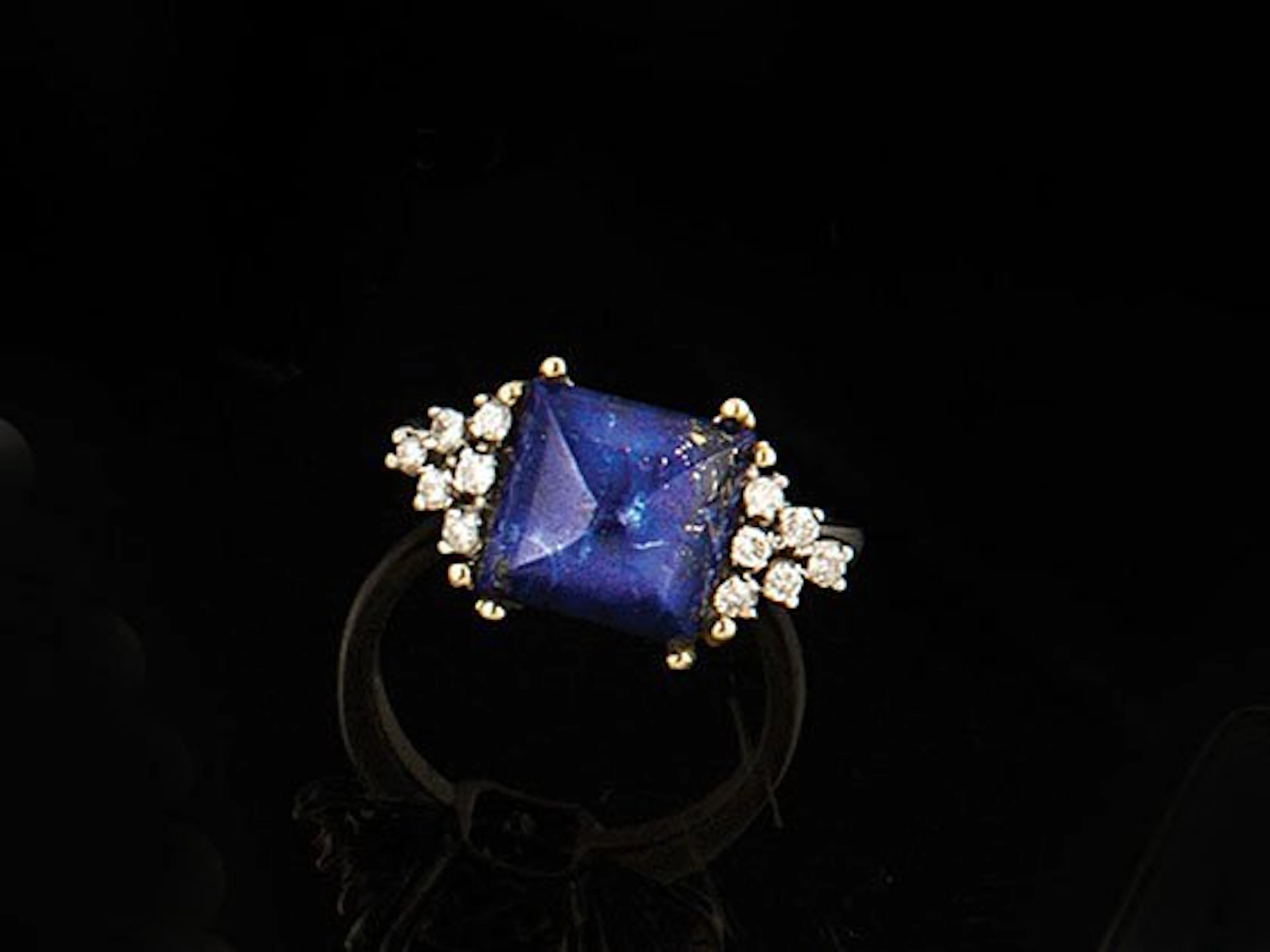 Anello