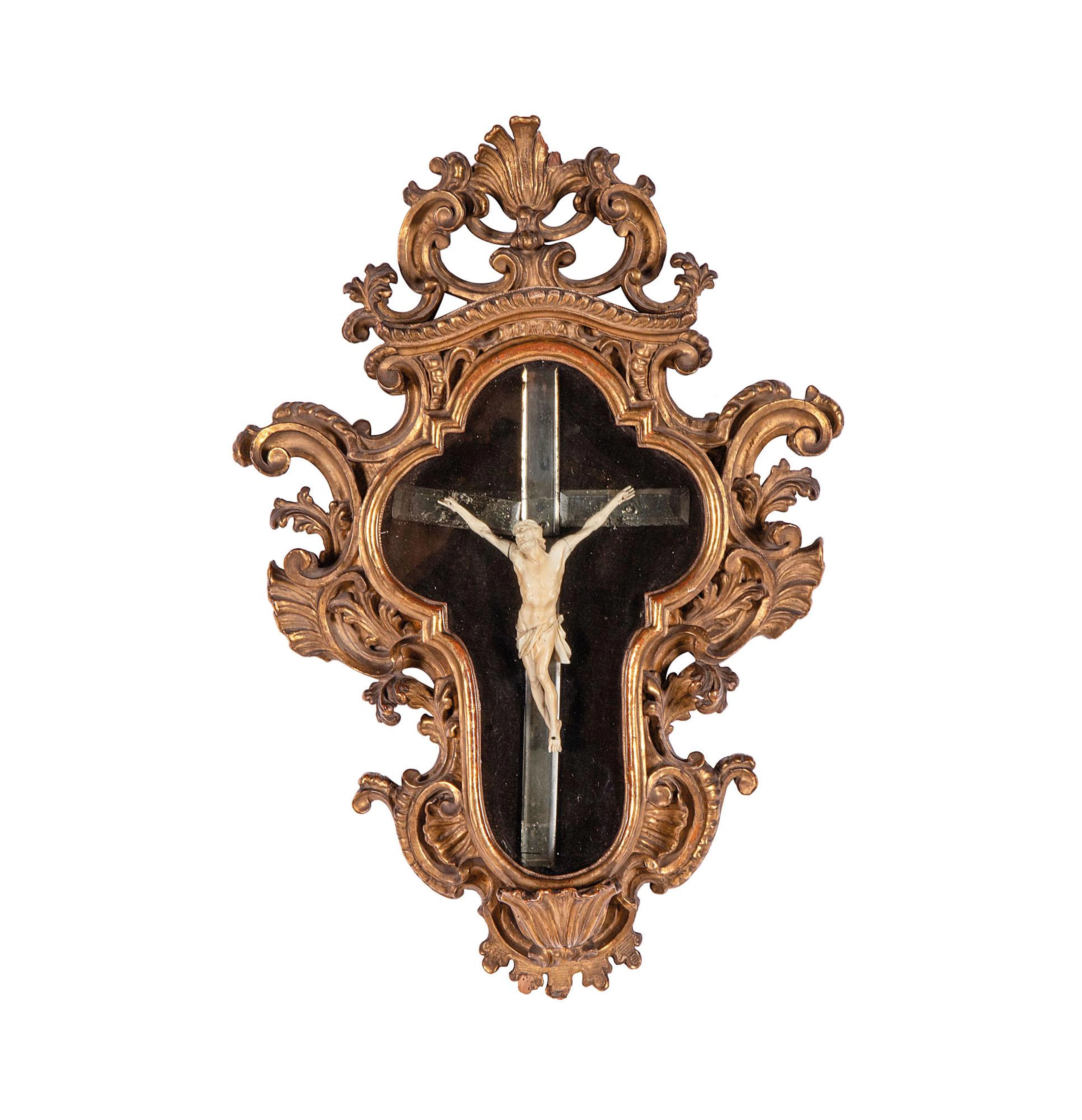Cristo in avorio entro cornice