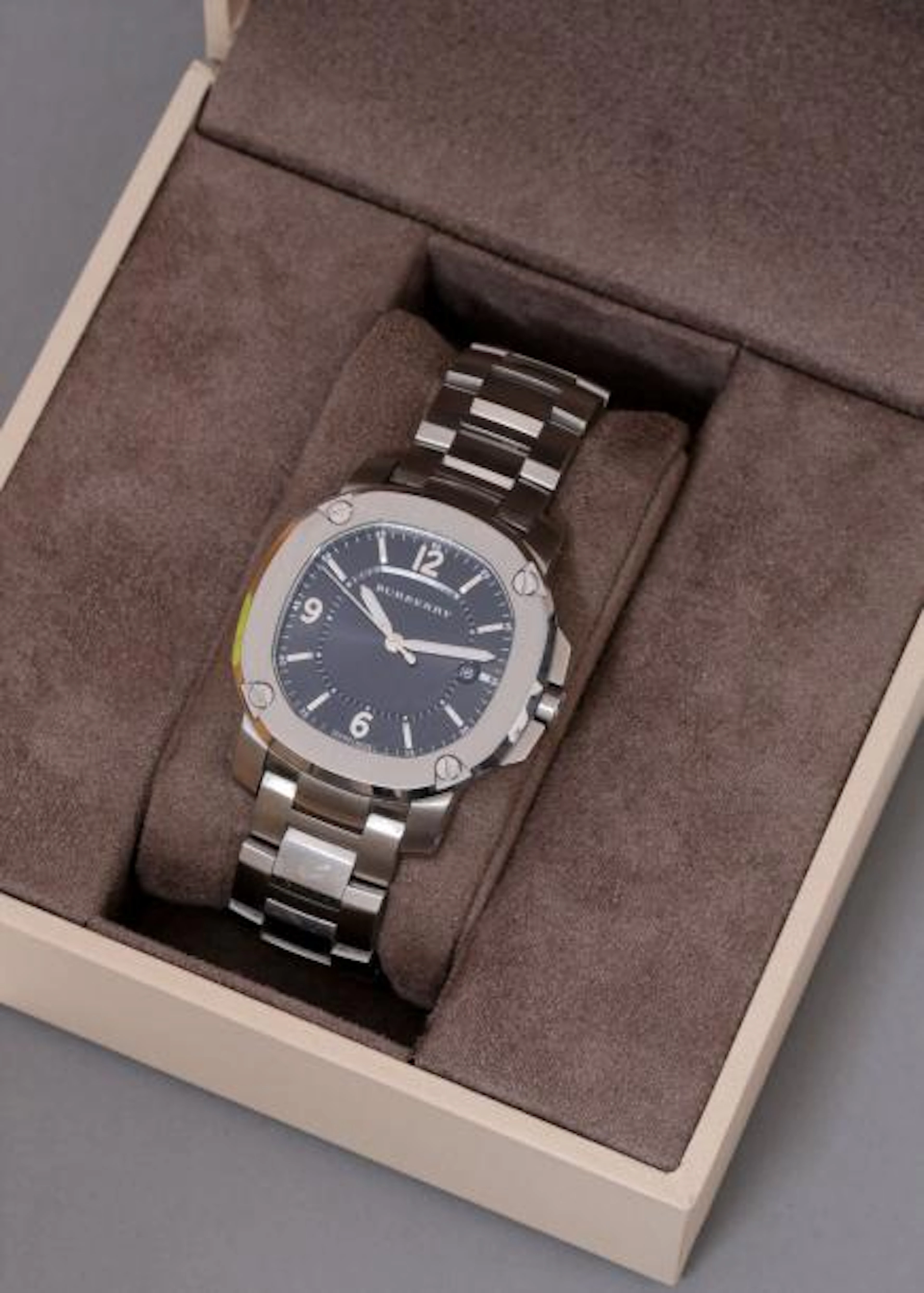 BURBERRY Montre bracelet d'homme en métal.…