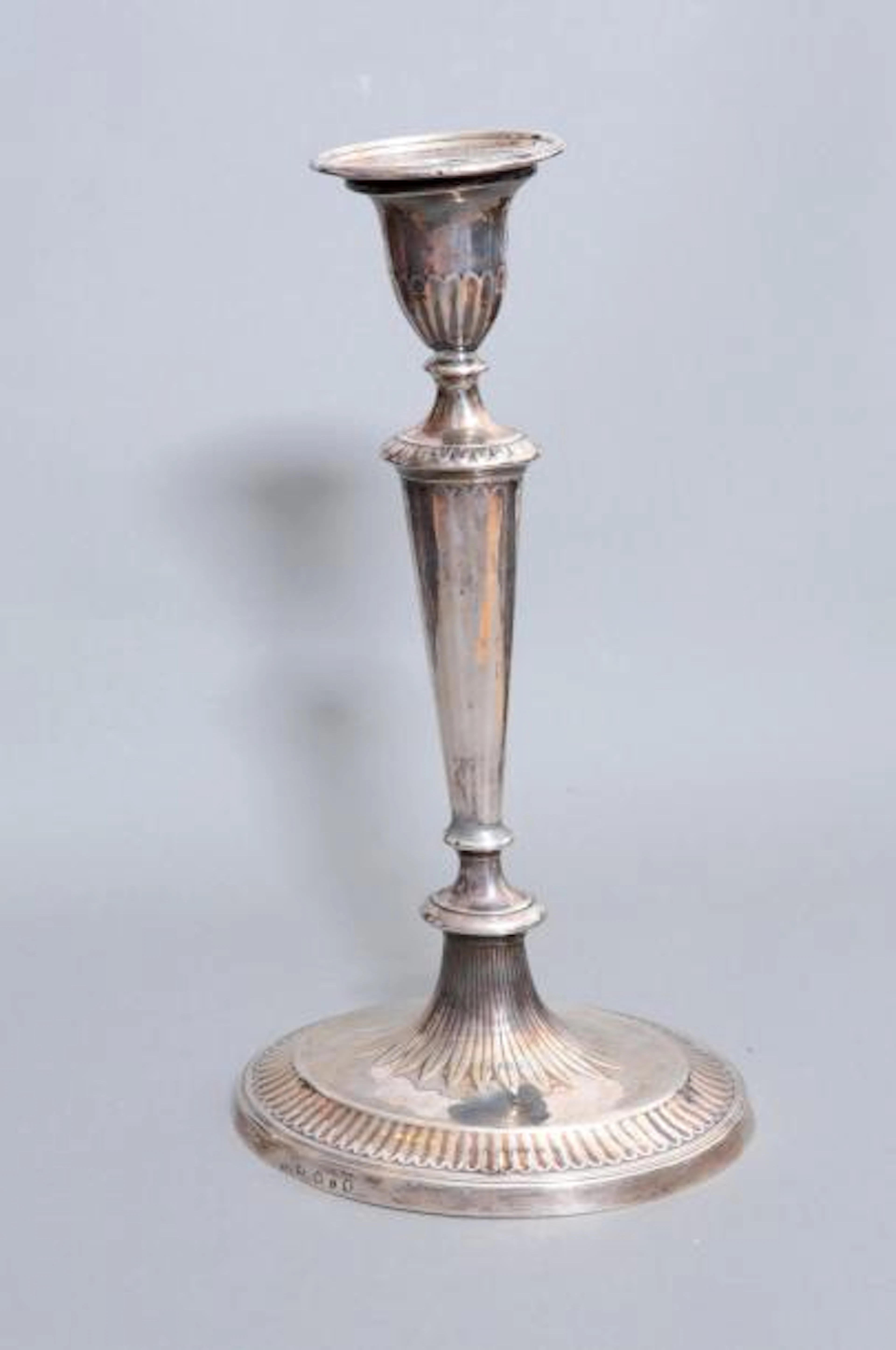 [ Argenterie ] Chandelier fuselé en argent,…