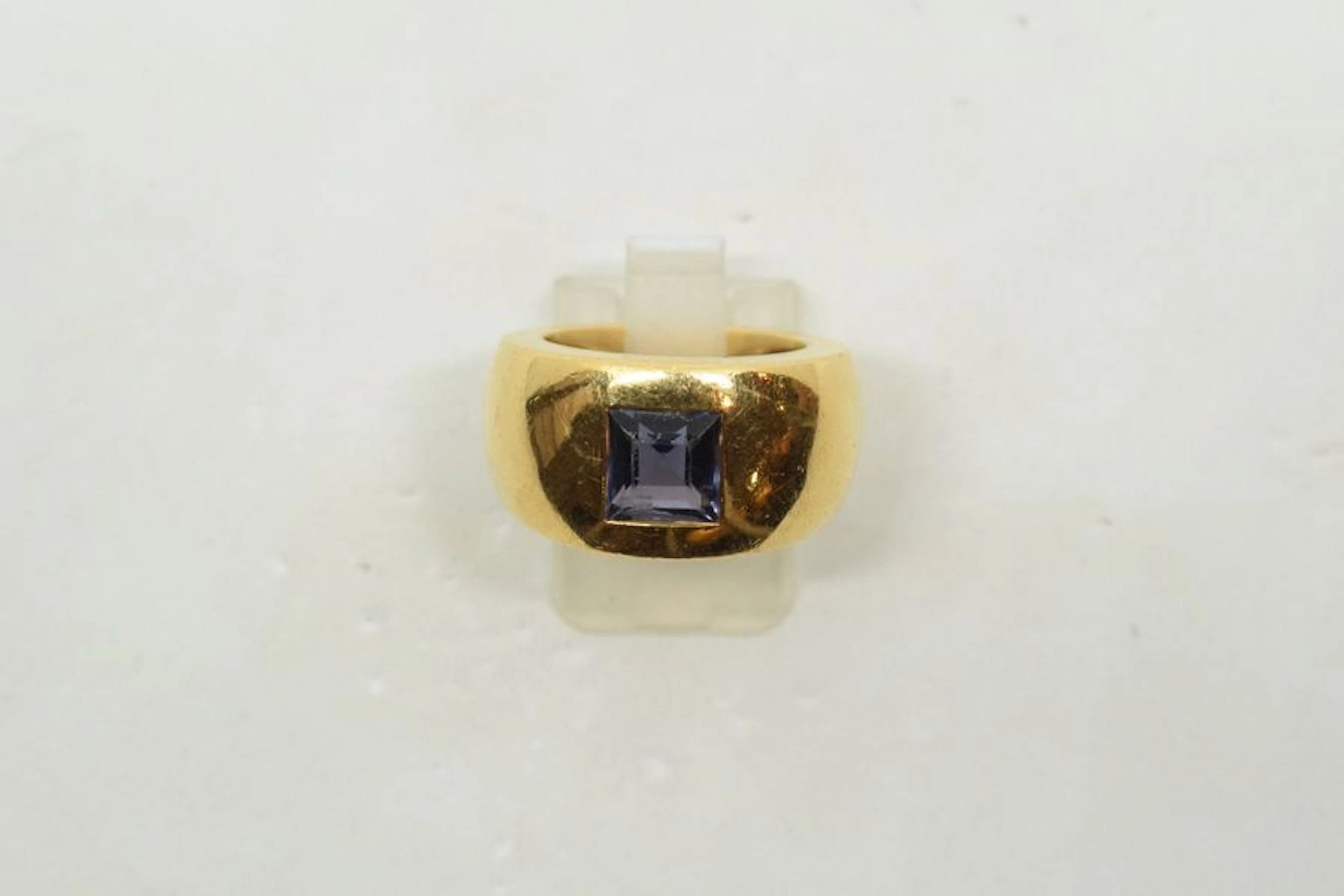 Chaumet Bague demi jonc en or jaune 18K…