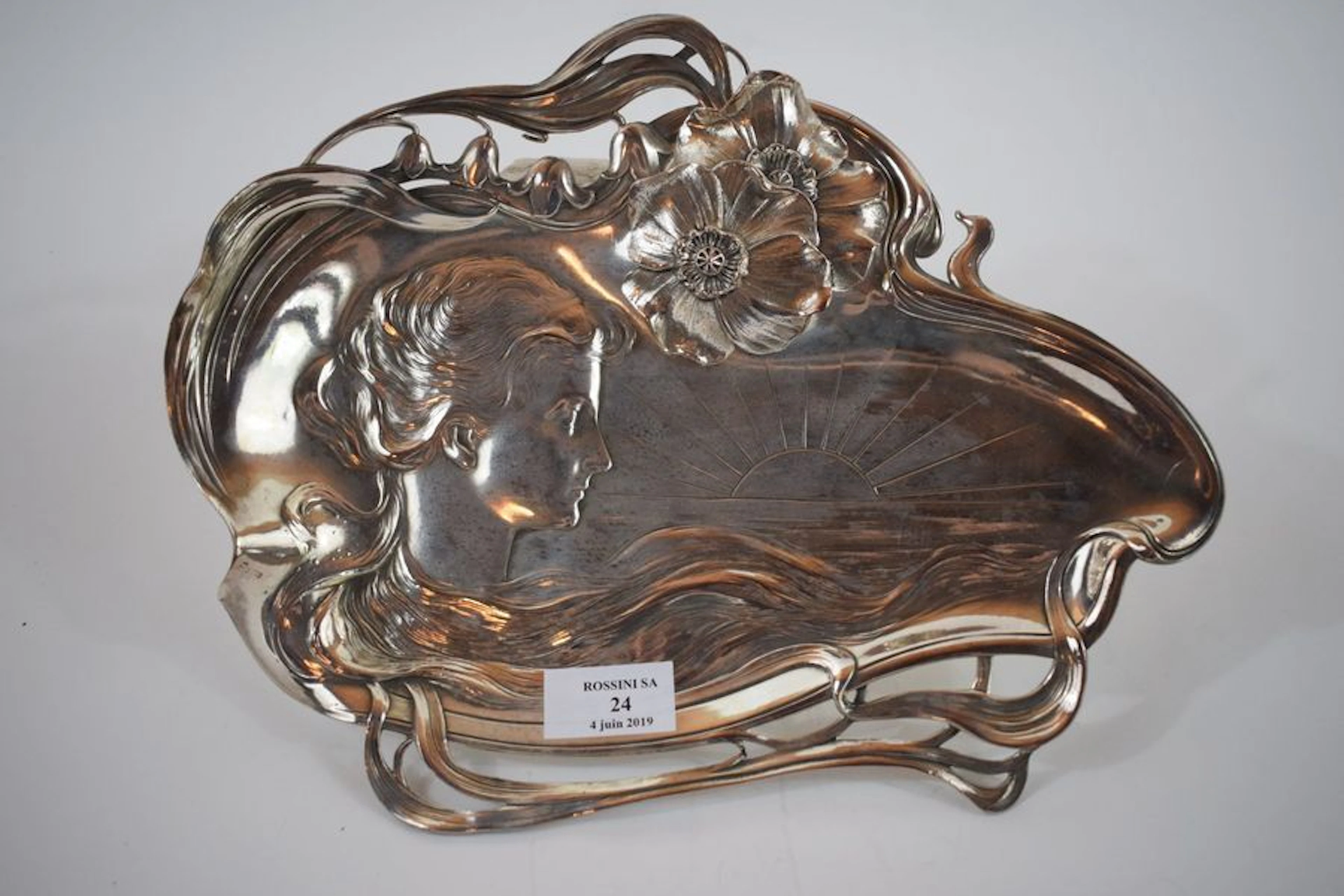 WMF Plateau en métal argenté de forme chantourné... - Lot 24 - Rossini