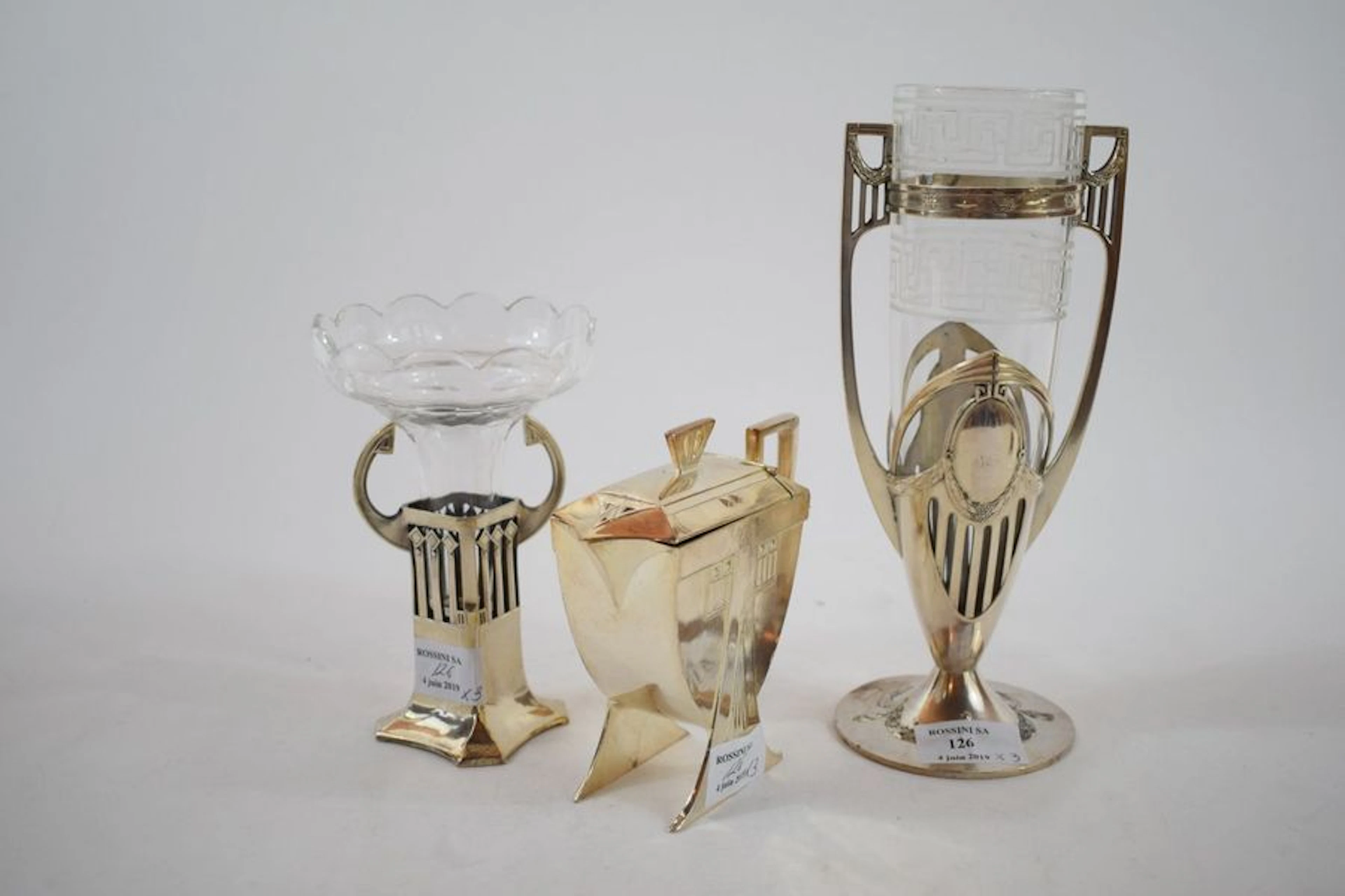 WMF Lot composé de deux vases en métal argenté... - Lot 126 - Rossini