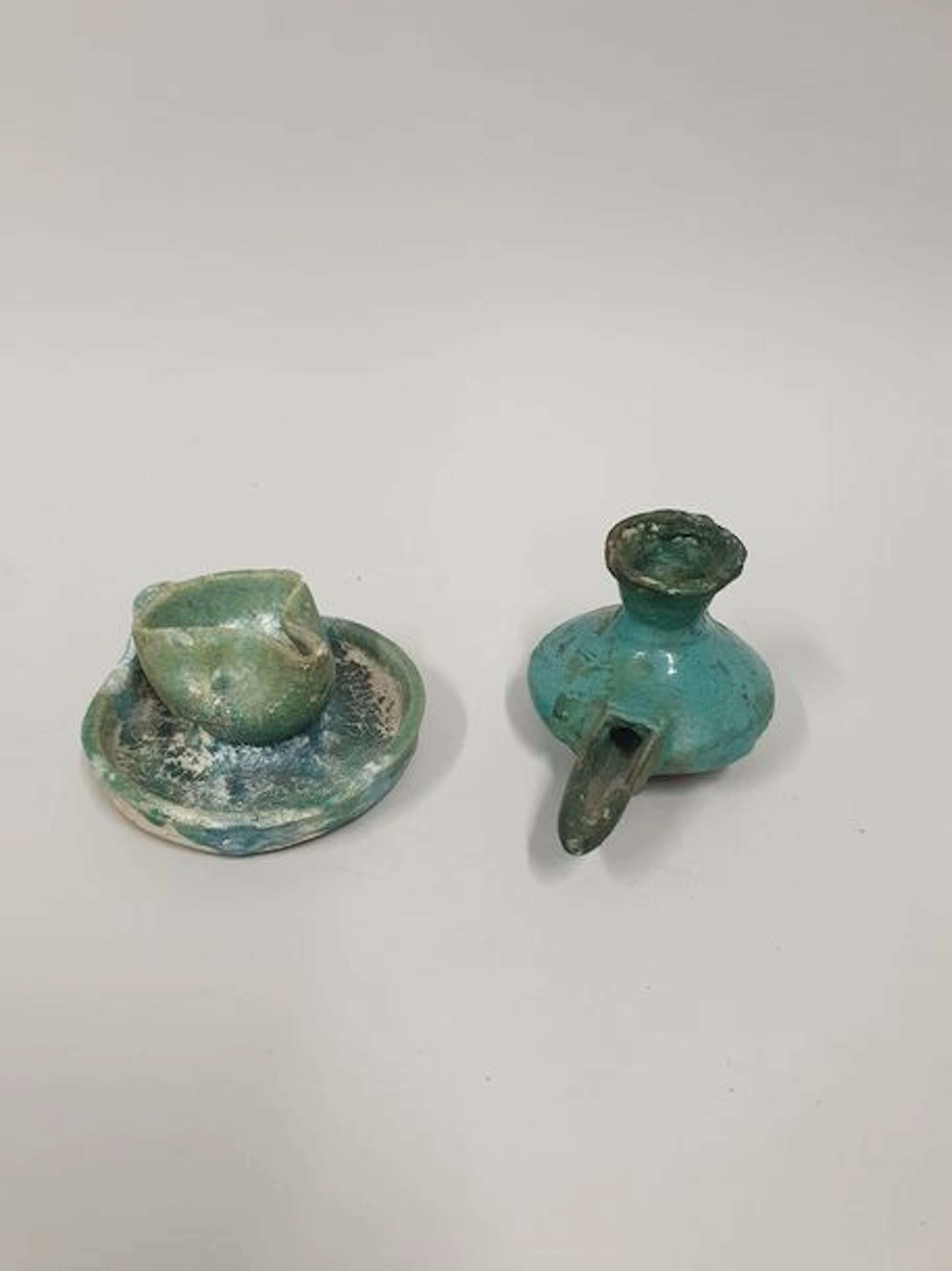 Deux lampes à huile antiques en céramique... - Lot 302 - Rossini