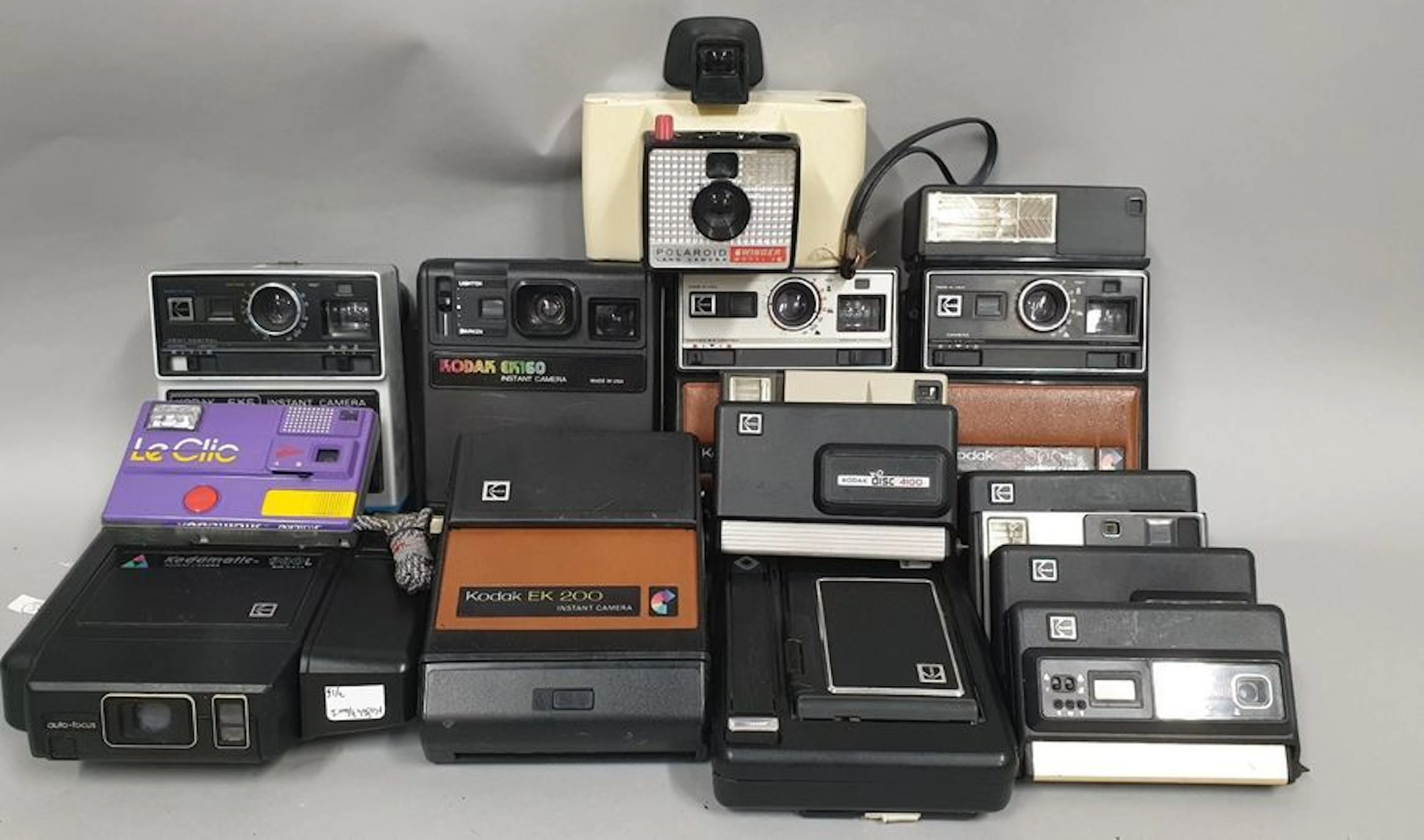 Lot divers : Kodak EK160 Instant Camera,... - Lot 69 - Rossini