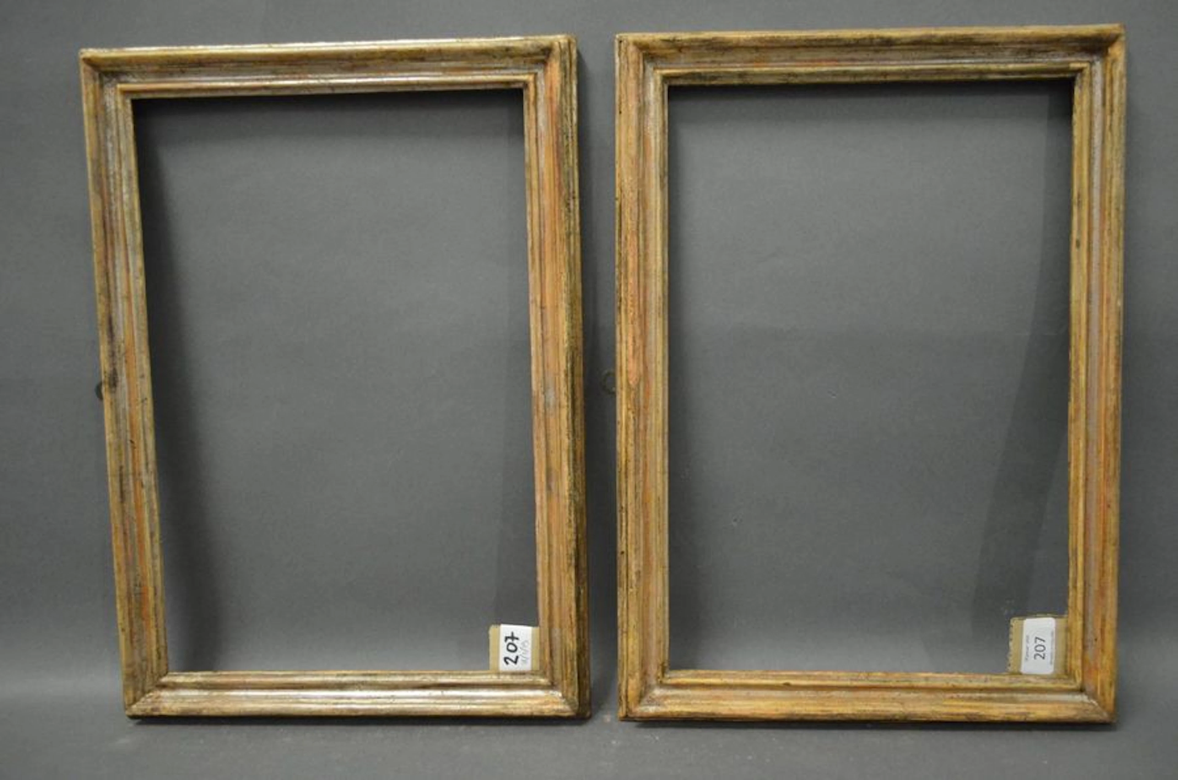 PAIRE DE CADRES SALVATOR ROSA en bois mouluré…