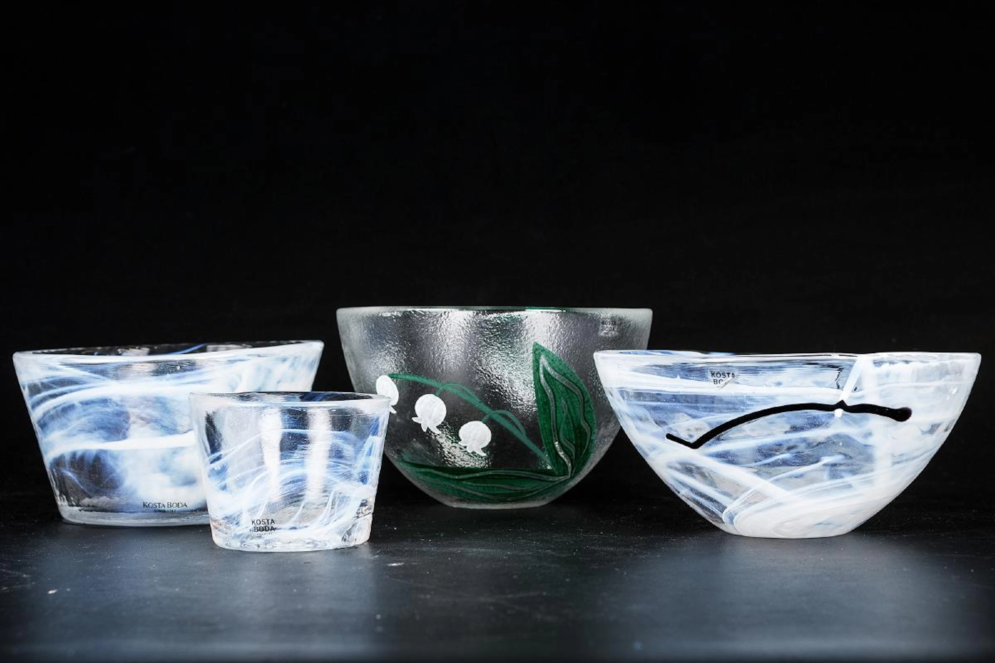 KONSTGLAS, 4 delar b.l.a Mine, Ulrica Hydman Vallien