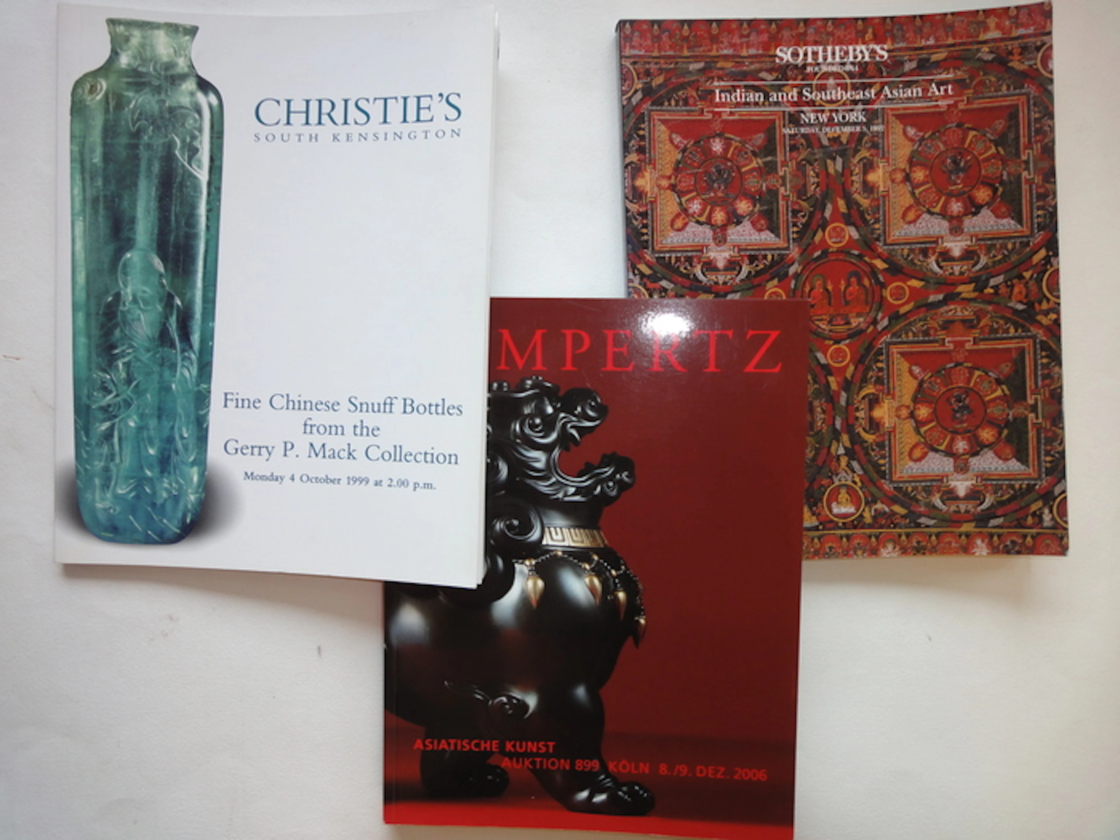 Lot with 3 catalogues - Asian Art - various years