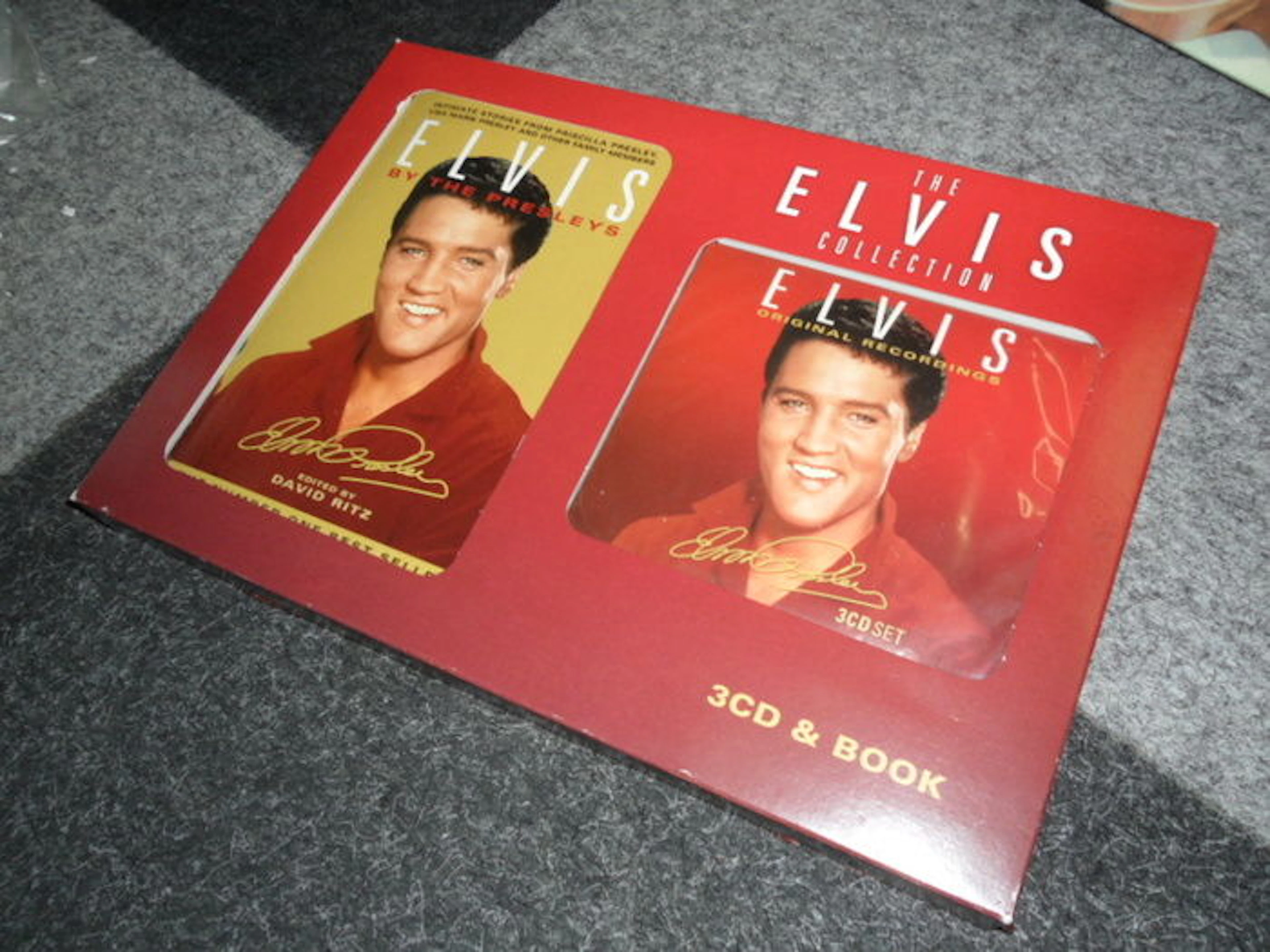 Elvis Presley 'by the Presleys' Book + 3 CD Box - 2005