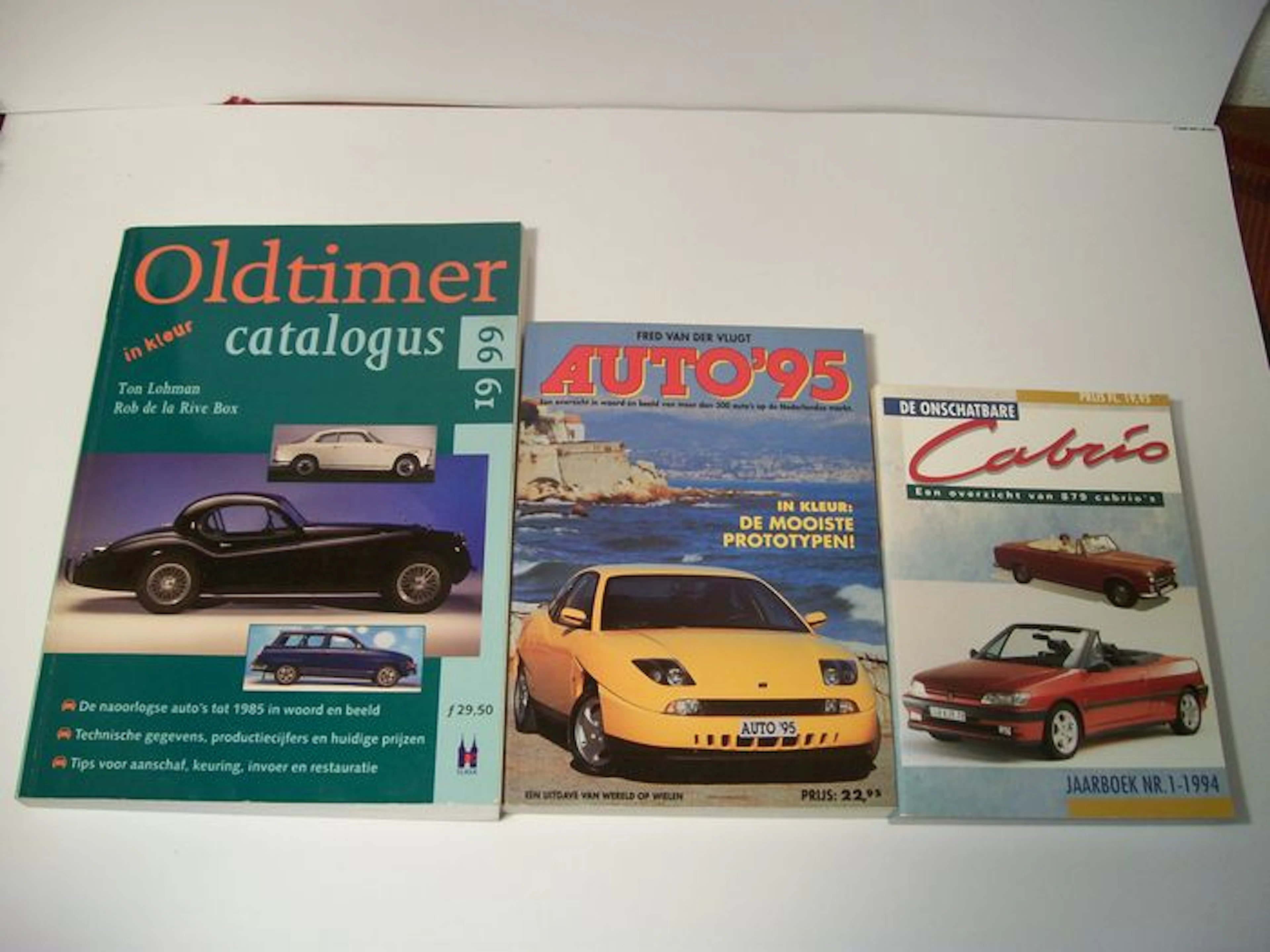 Boeken 3x - overzichten van auto's, oldtimers en cabrio's