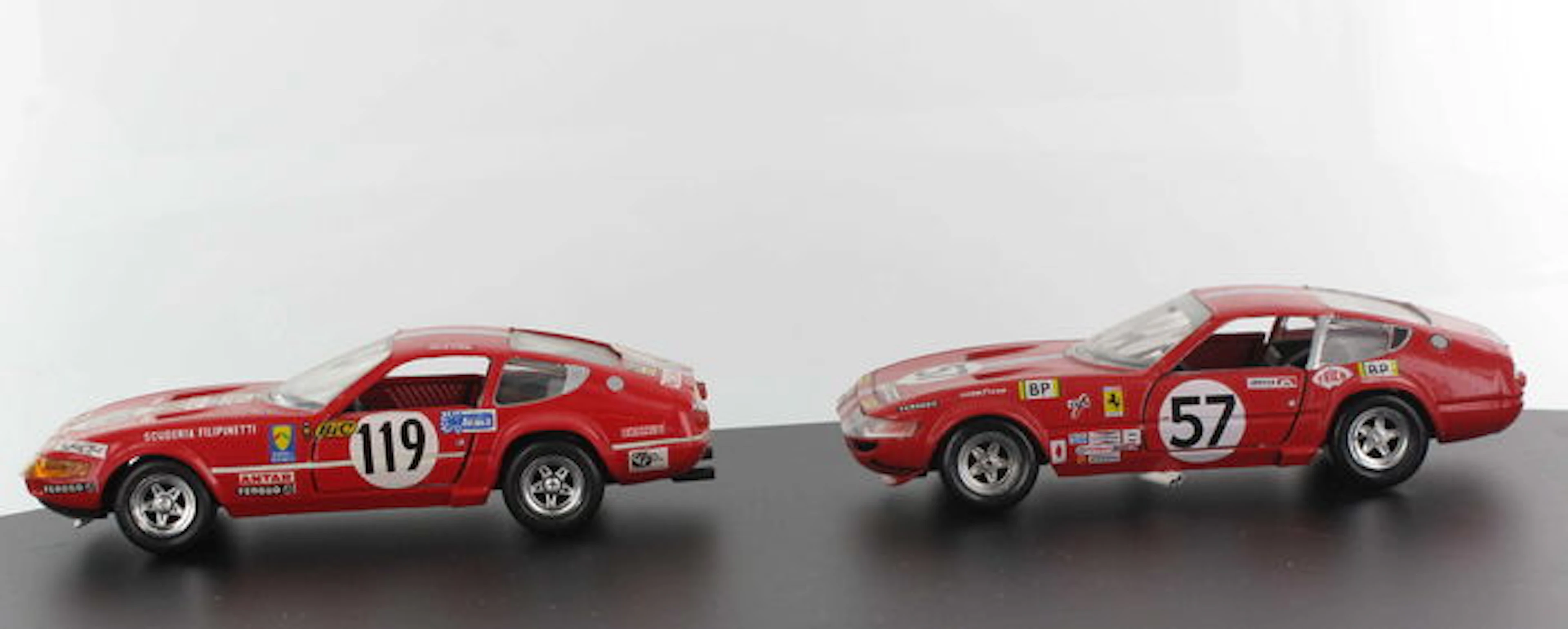 Verem - Schaal 1/43 - Kavel met 2 x Ferrari 365 GTB 4