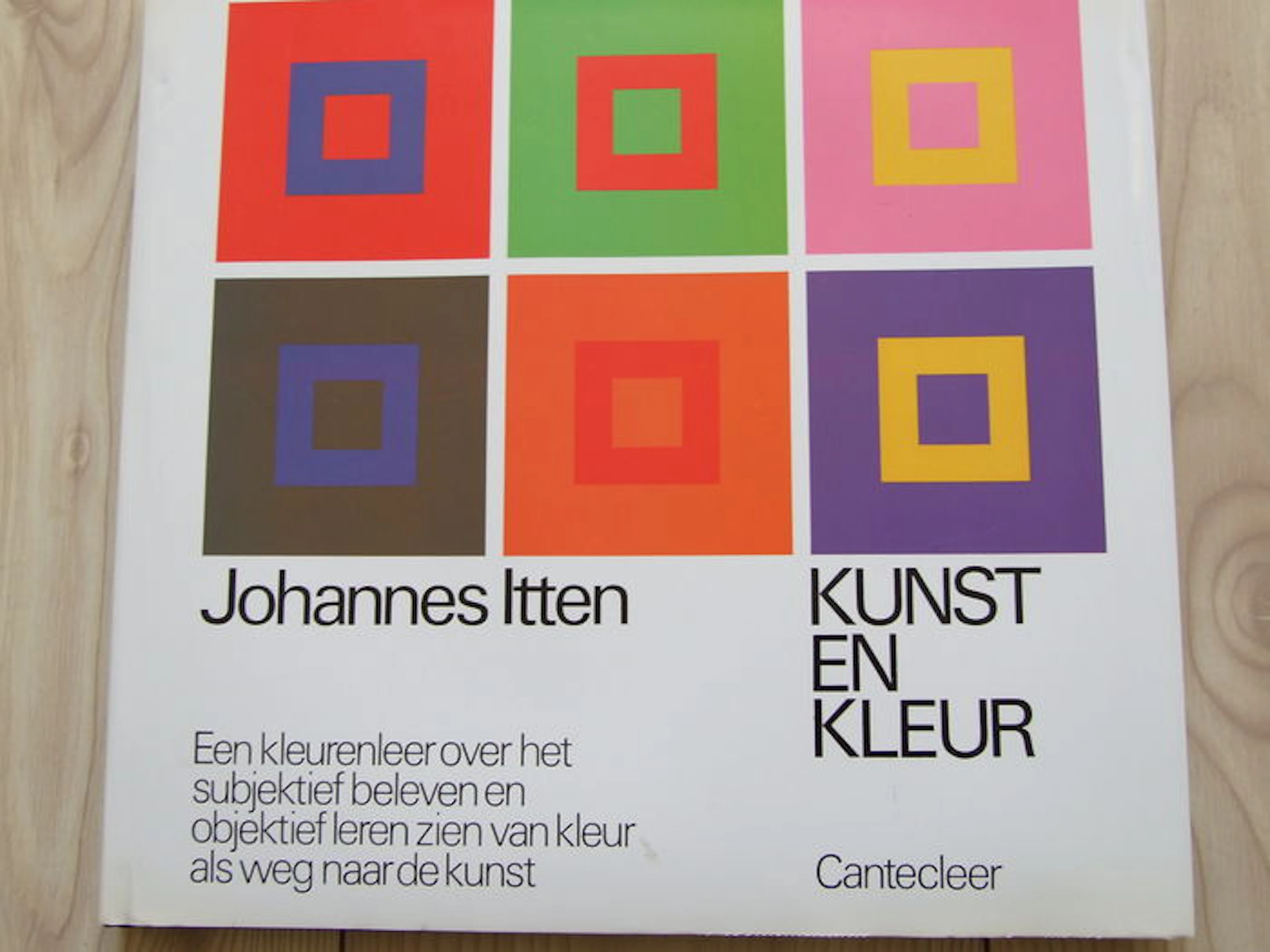 Kleurenleer; Johannes Itten - Kunst en Kleur - 2000