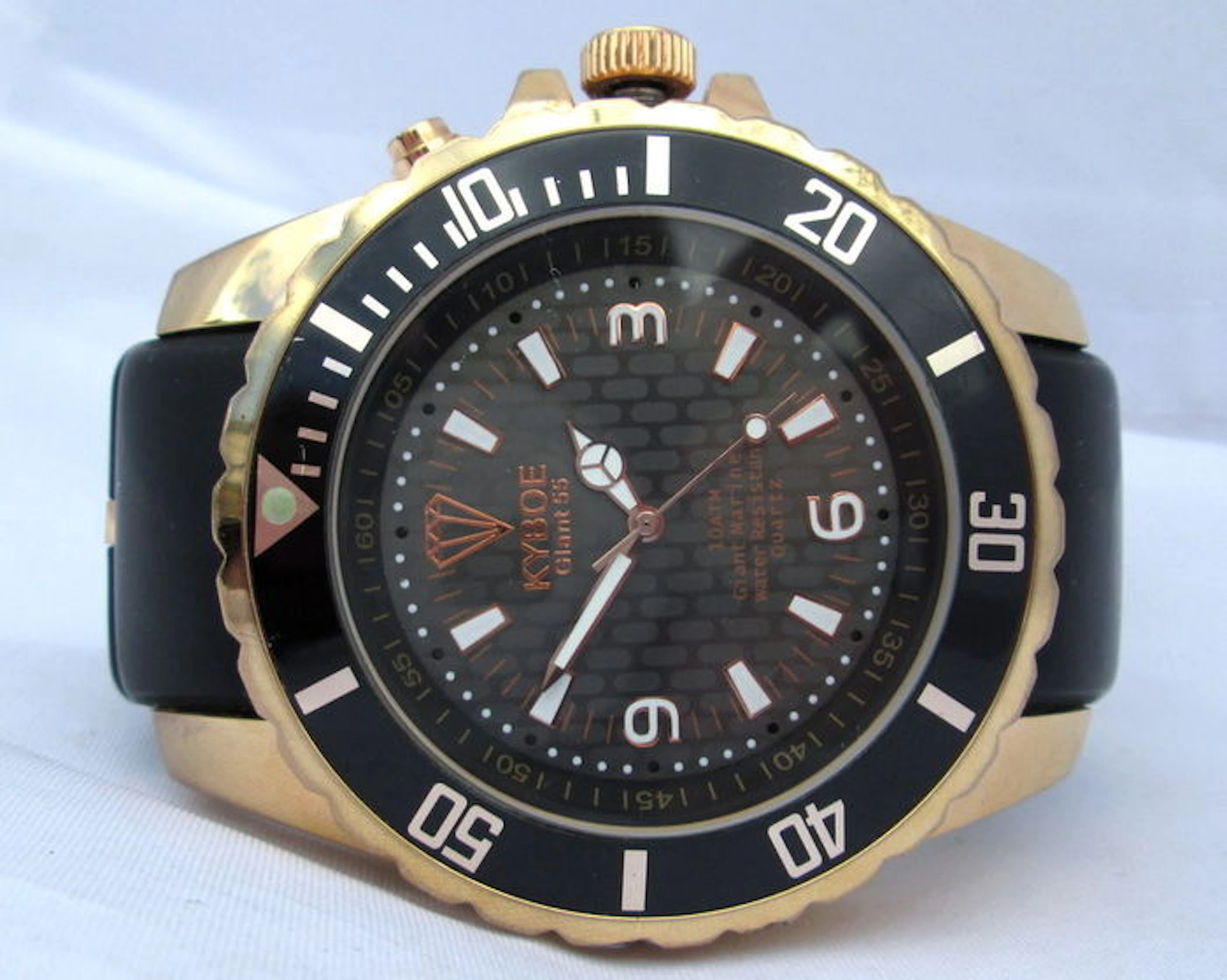 Kyboe! Giant Mariner Giant 55 -- men's wristwatch