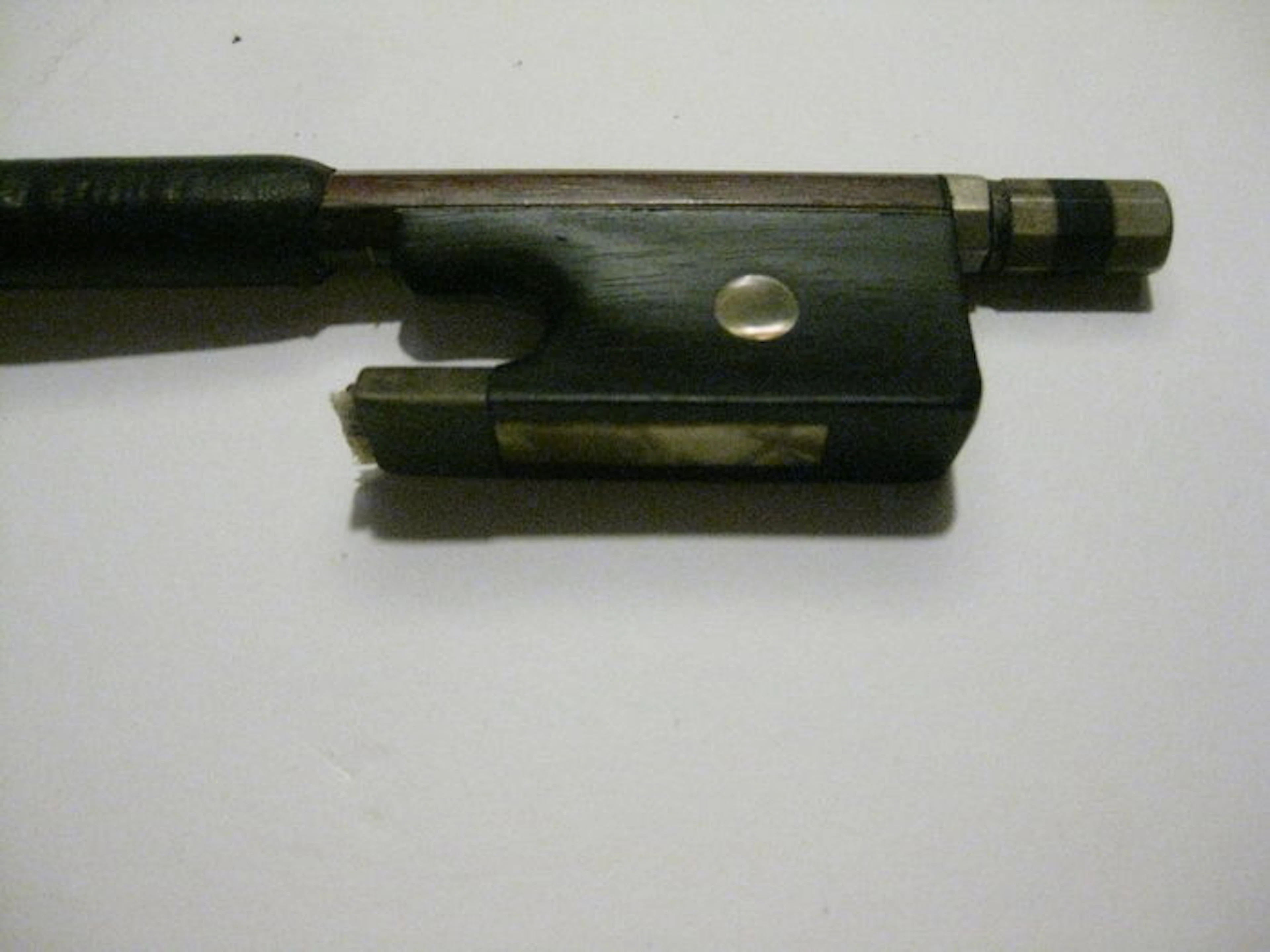 4/4 violin bow (XVIII)