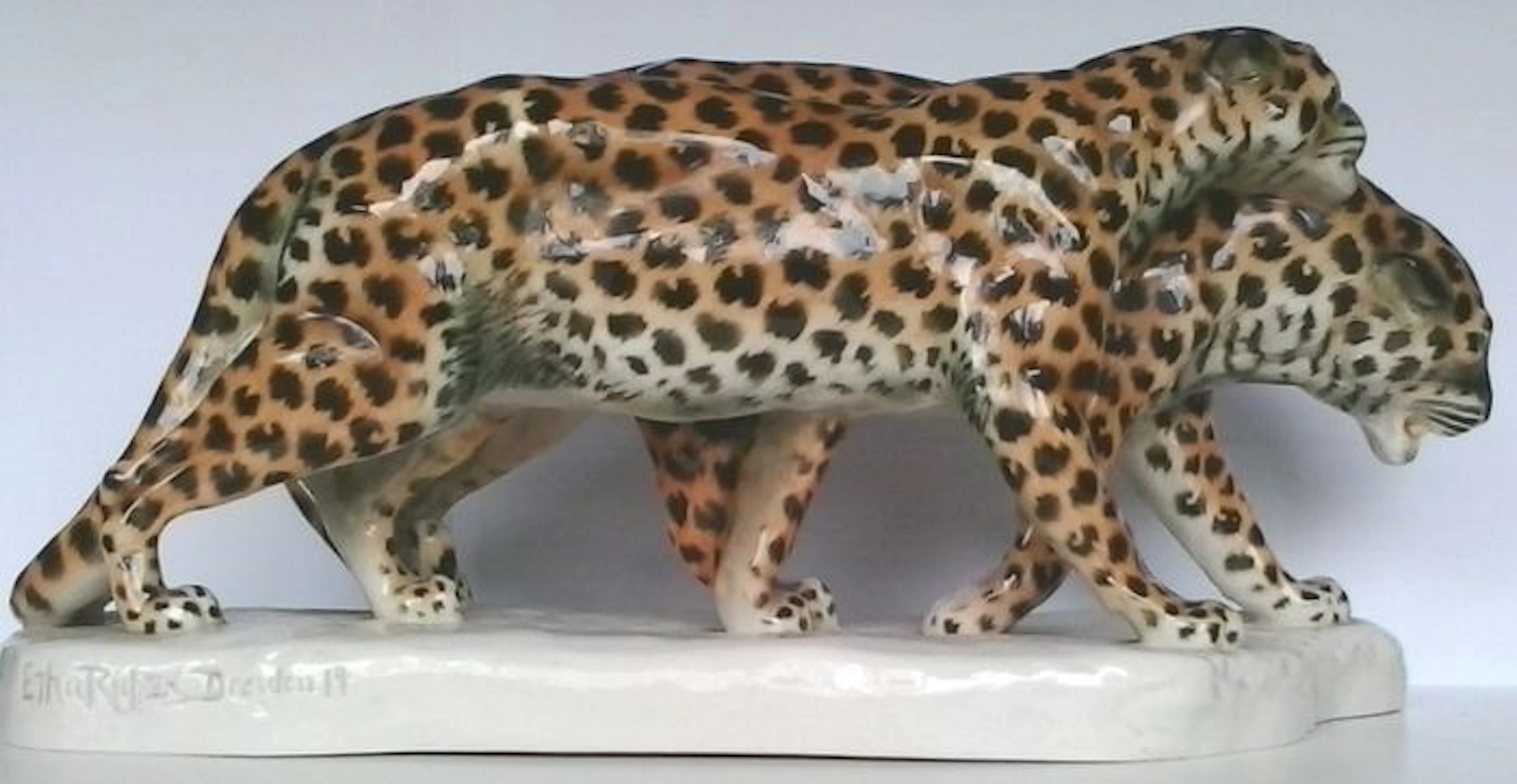 Etha Richter Schwarzburger Werkstätten - pair of leopards