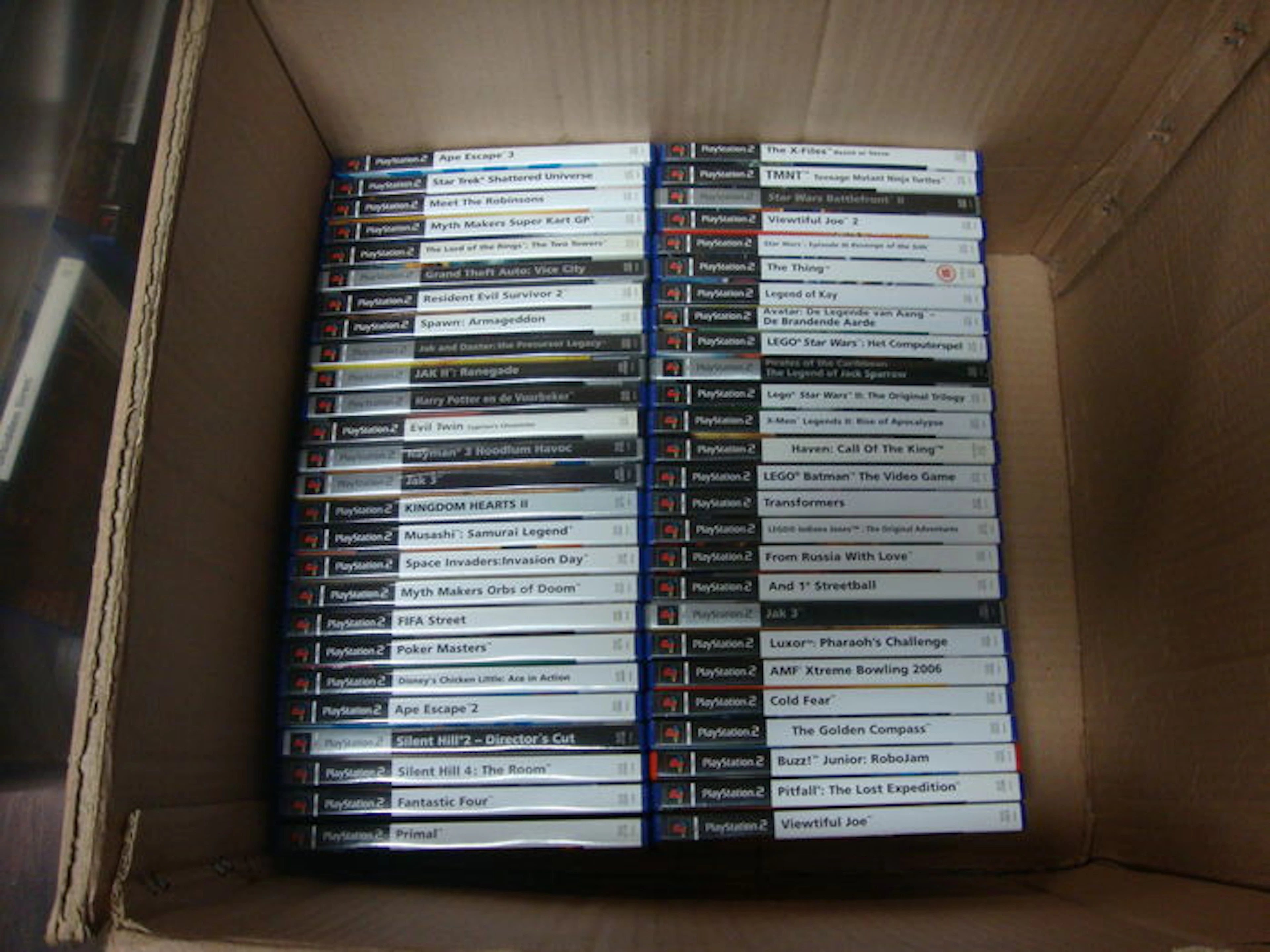 Lot van 166 PS2 Games - compleet originele doos en boekjes
