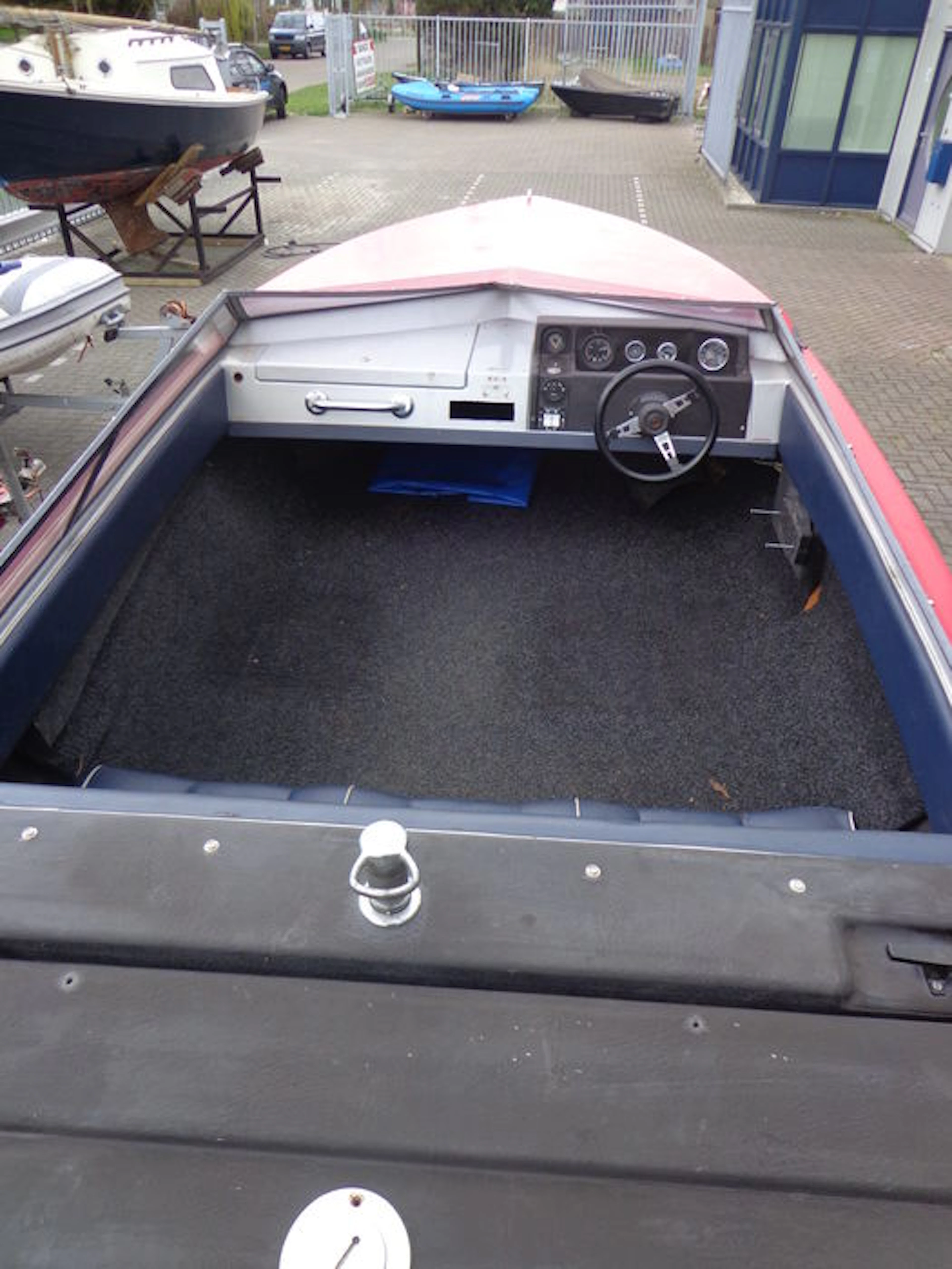Italian vintage race speedboat + braked trailer