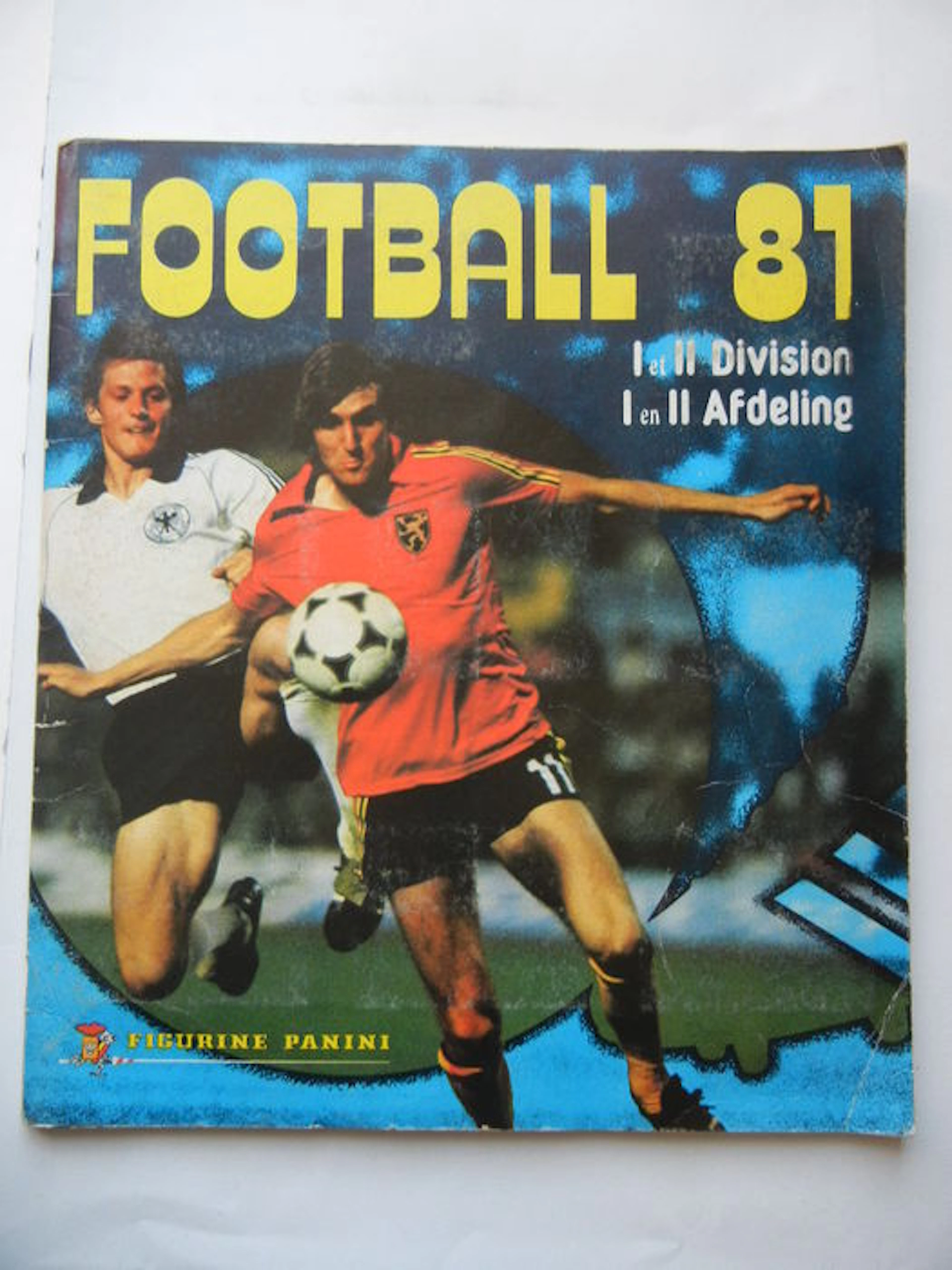 Football season 1980/1981 of the Belgian first and second class.