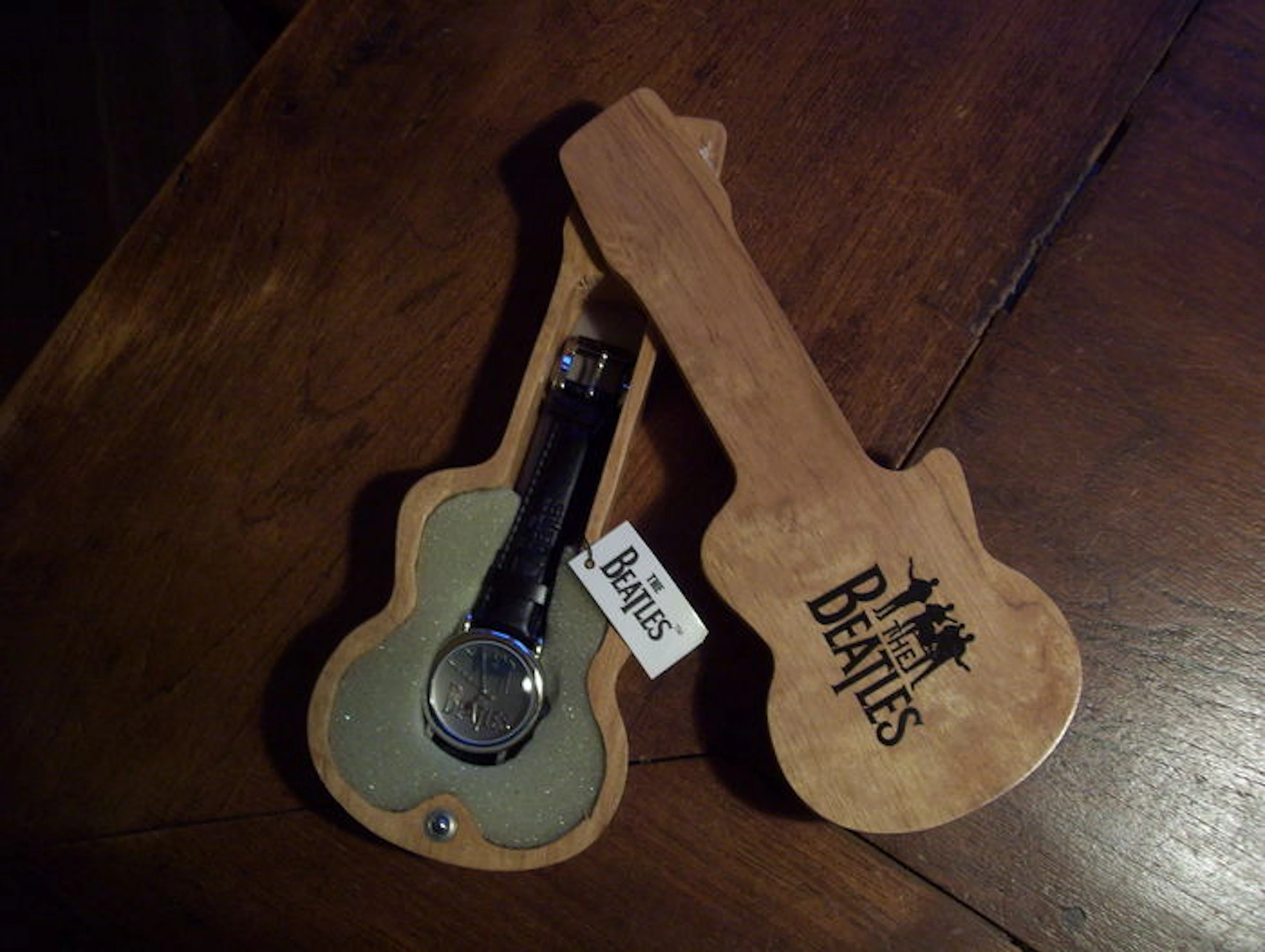 Beatles - Watch - Apple Limited Edition Watch with Wood Guitar Case - New!