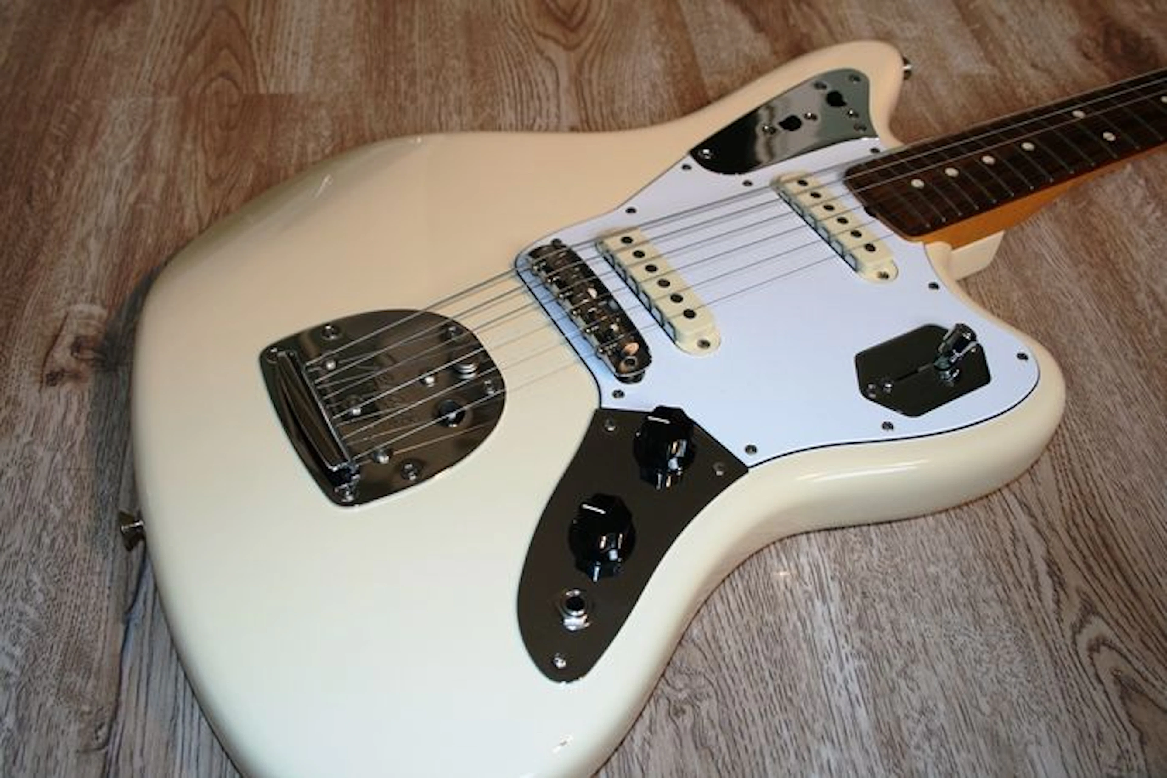 Fender Jaguar 'Johnny Marr' Electric Guitar