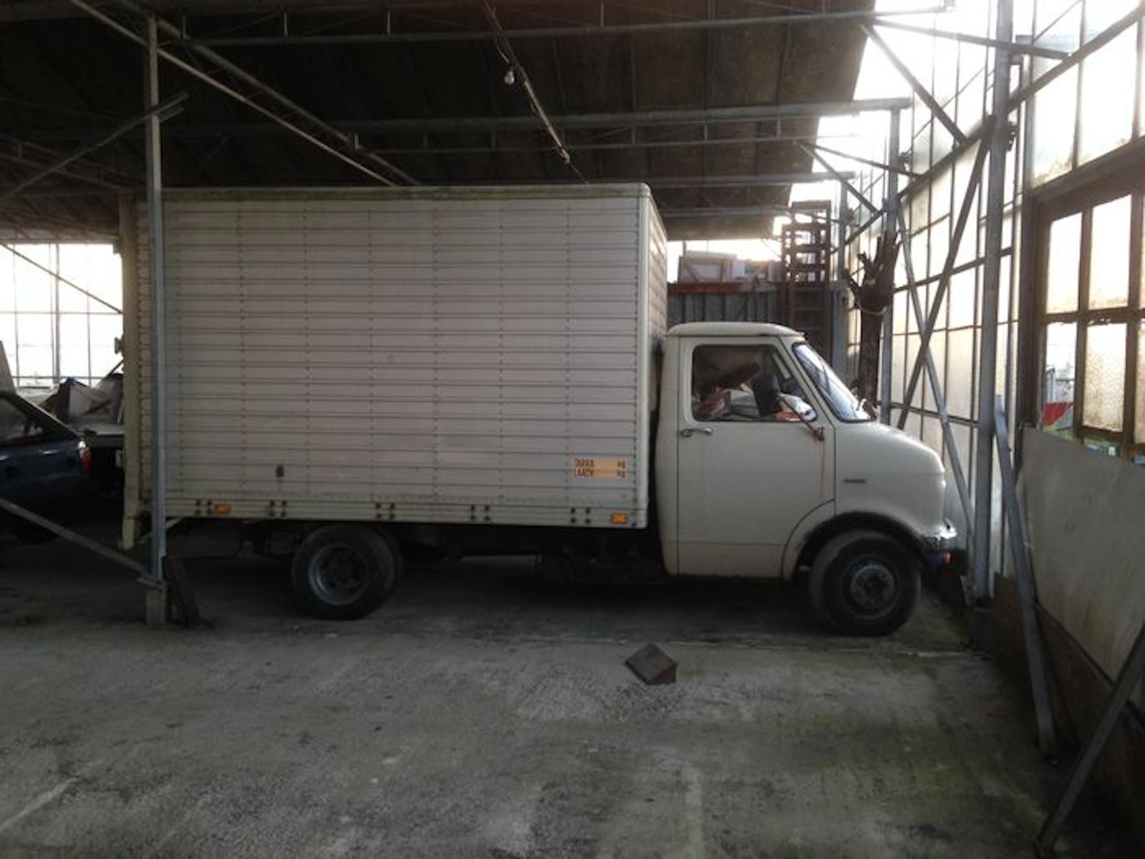 Bedford moving truck / Furniture truck - original 08/1973