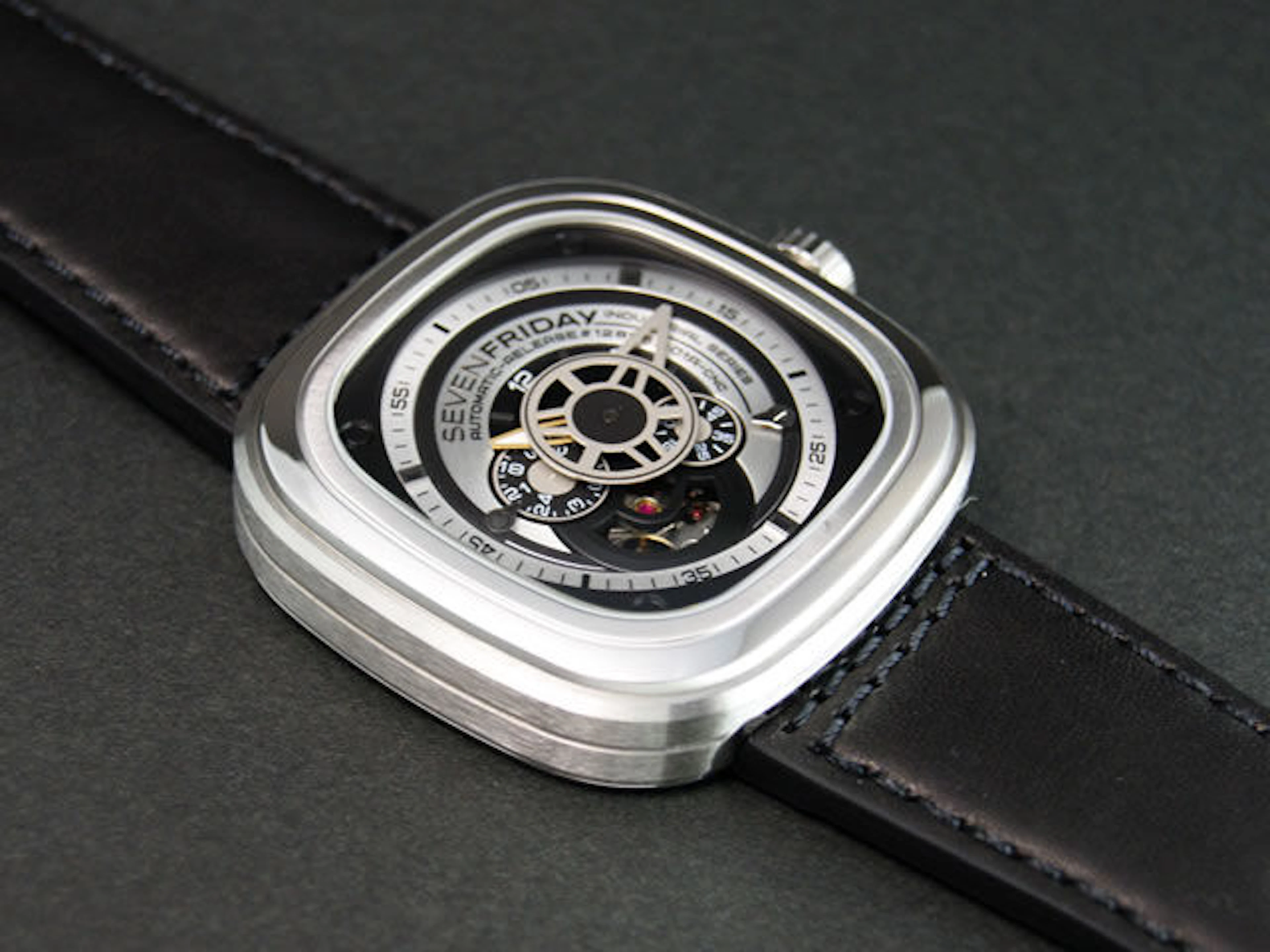Sevenfriday P1-B1 - Men's Wristwatch - 2015