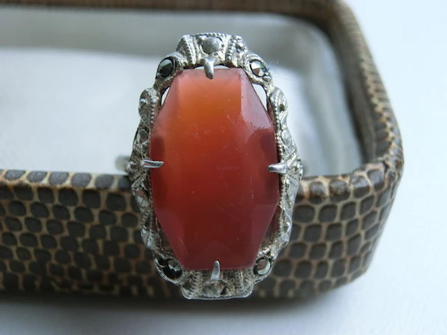 Silver art deco ring with carnelian and marcasite