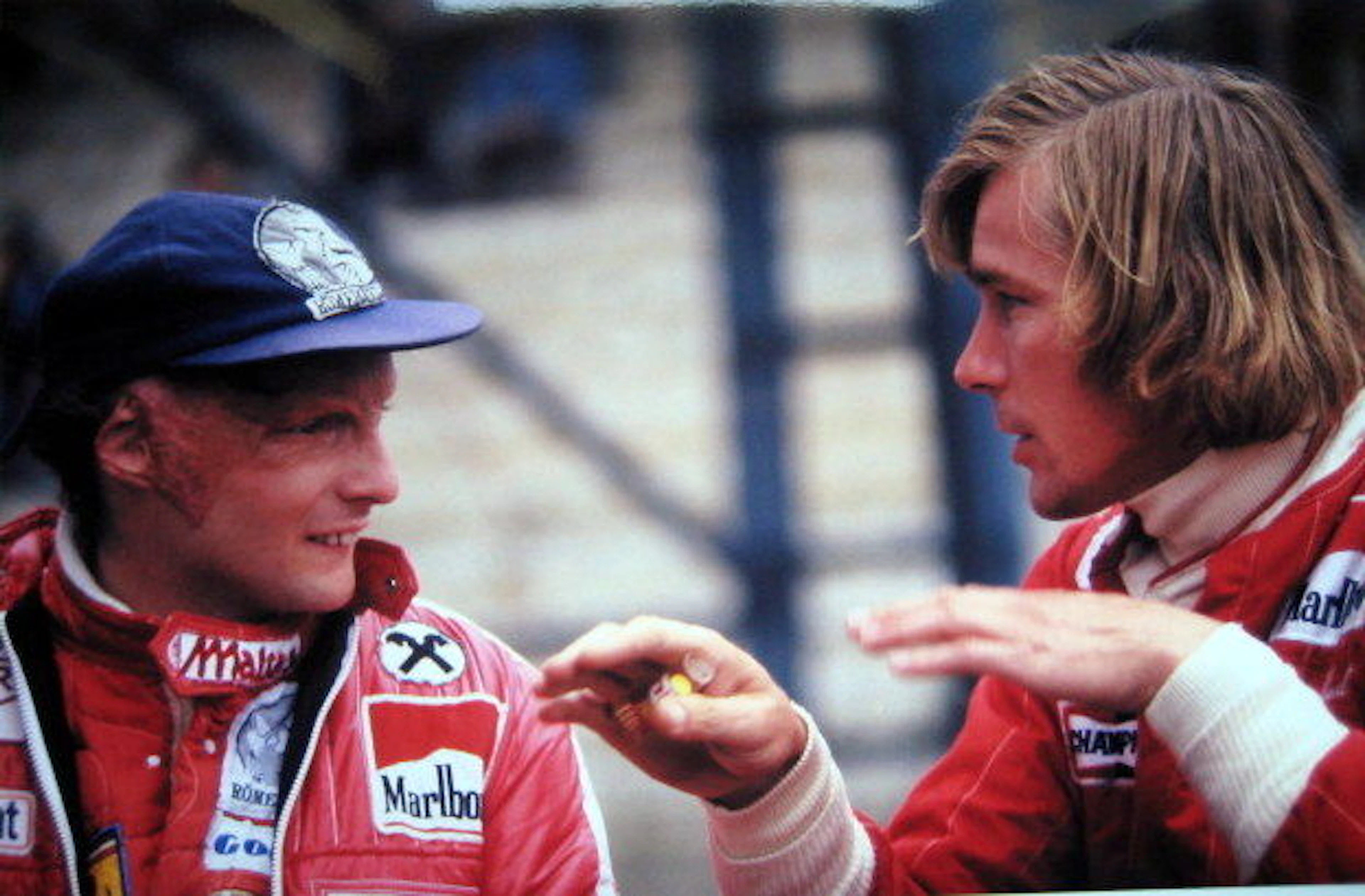 Photo : (L to R): Niki Lauda (AUT) Ferrari and James Hunt (GBR) McLaren. Formula One World Championship, Rd7, Belgian Grand Prix, Zolder, Belgium, 5 June 1977
