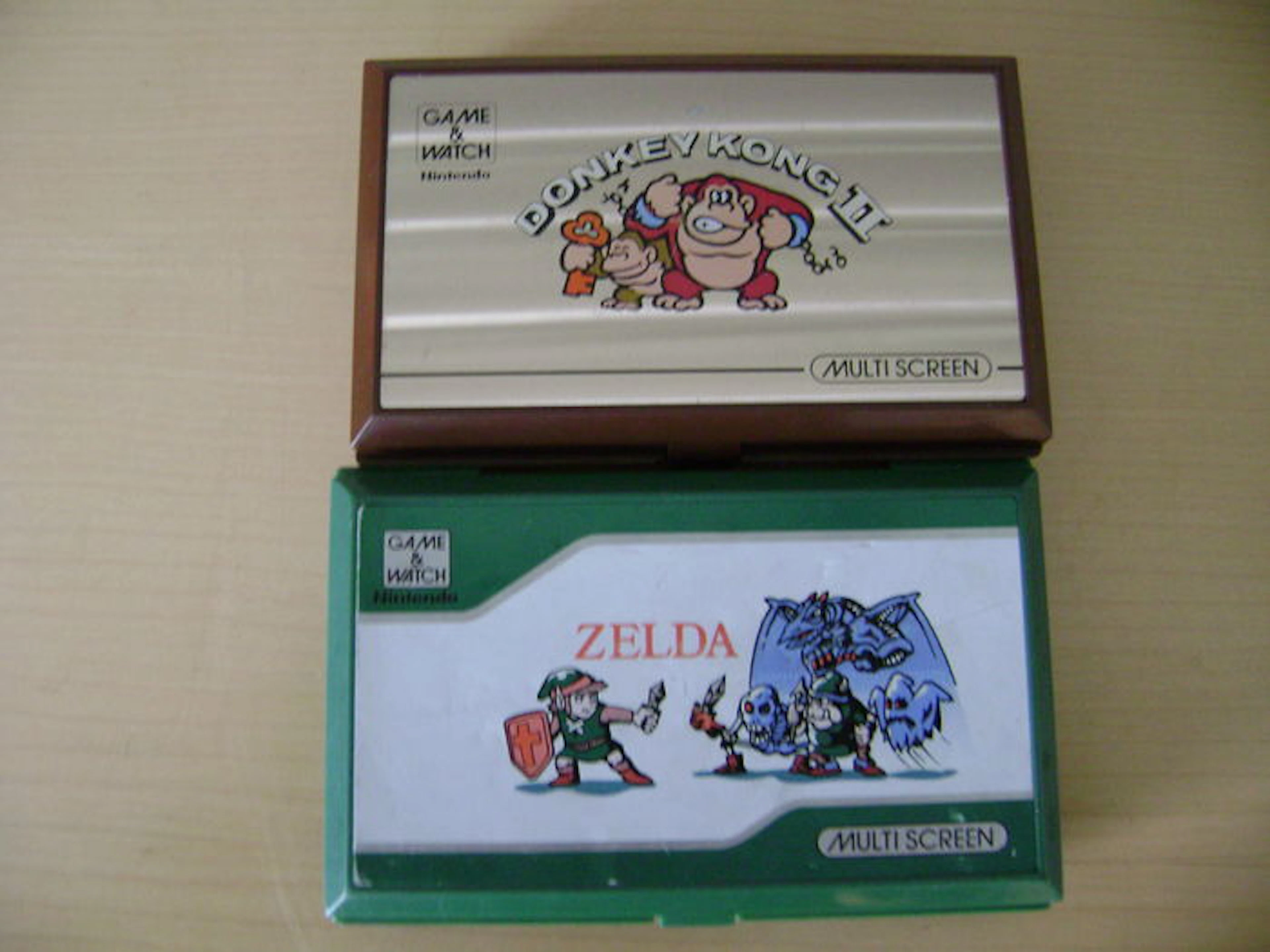 Lot of 2 Nintendo Game & Watch games Zelda and Donkey kong 2