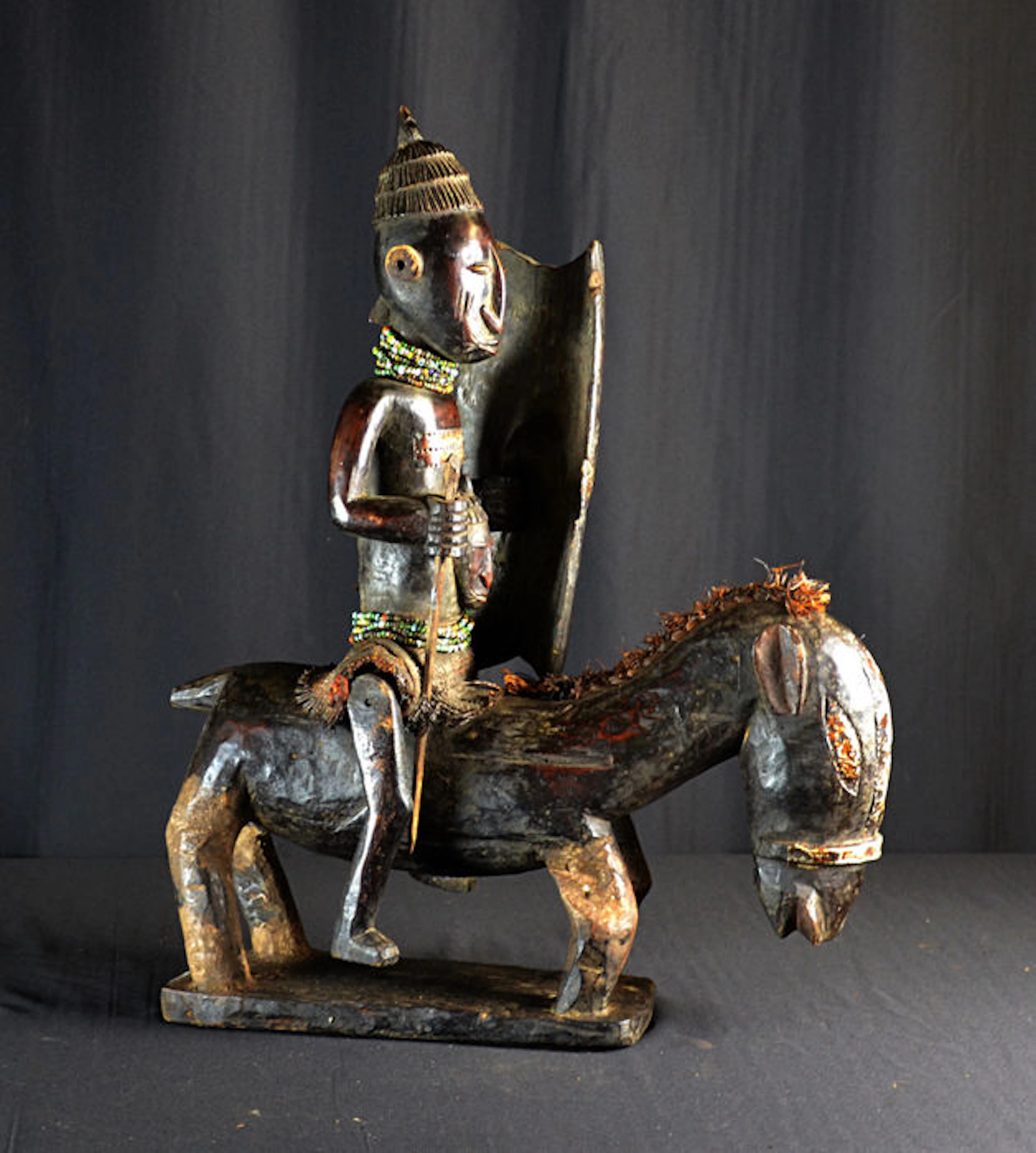 Beautifull DOGON Horserider with shield. Mali