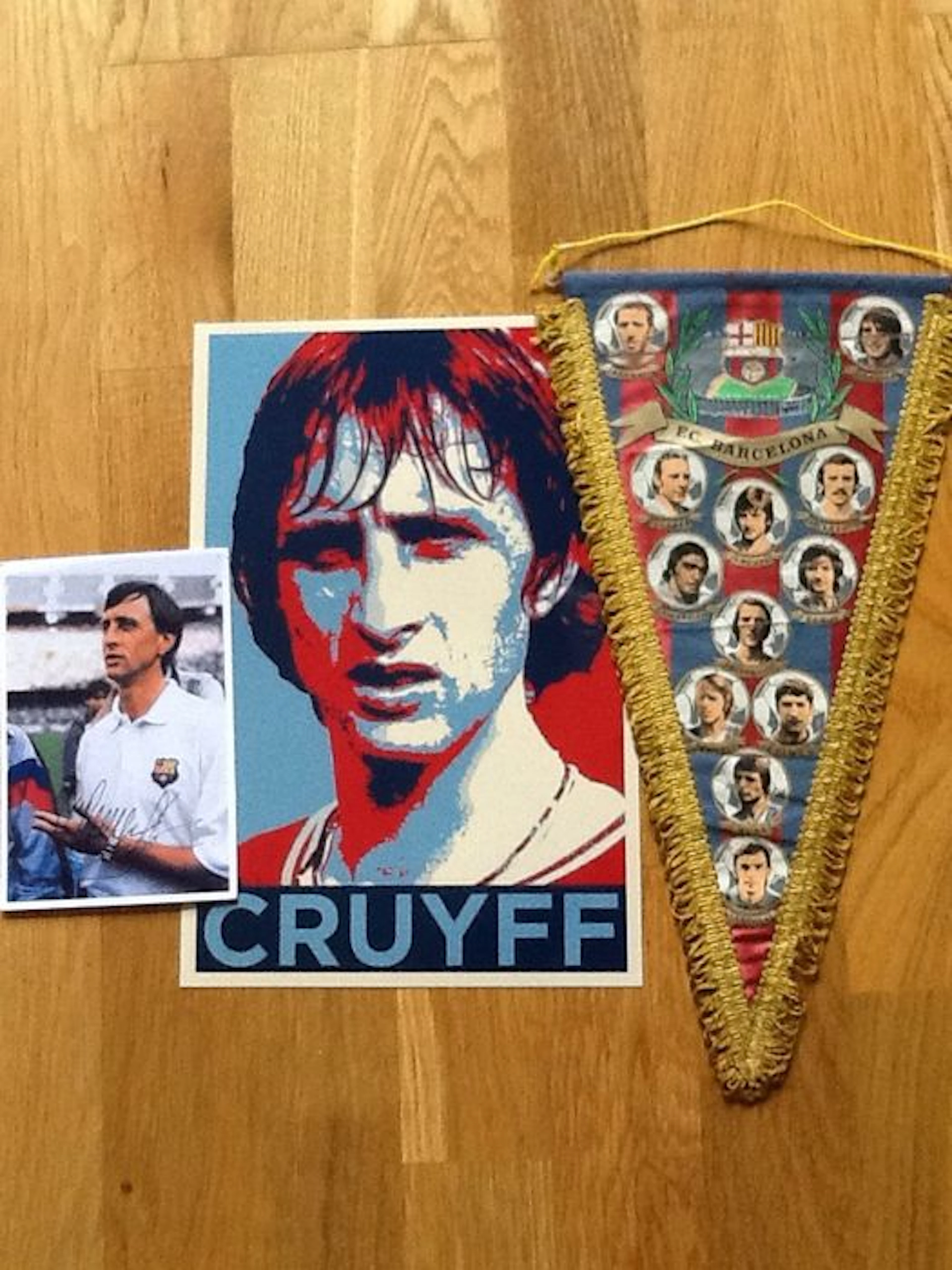 Cruyff Pop Art Poster + vaantje 1970 FC Barcelona + kopie van origineel gesigneerde foto.