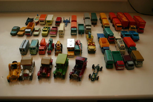 Lesney-Matchbox/Budgie/Husky/Majorette/Wiking - Div. schalen - Kavel met 52 auto's uit de periode 1959-1970
