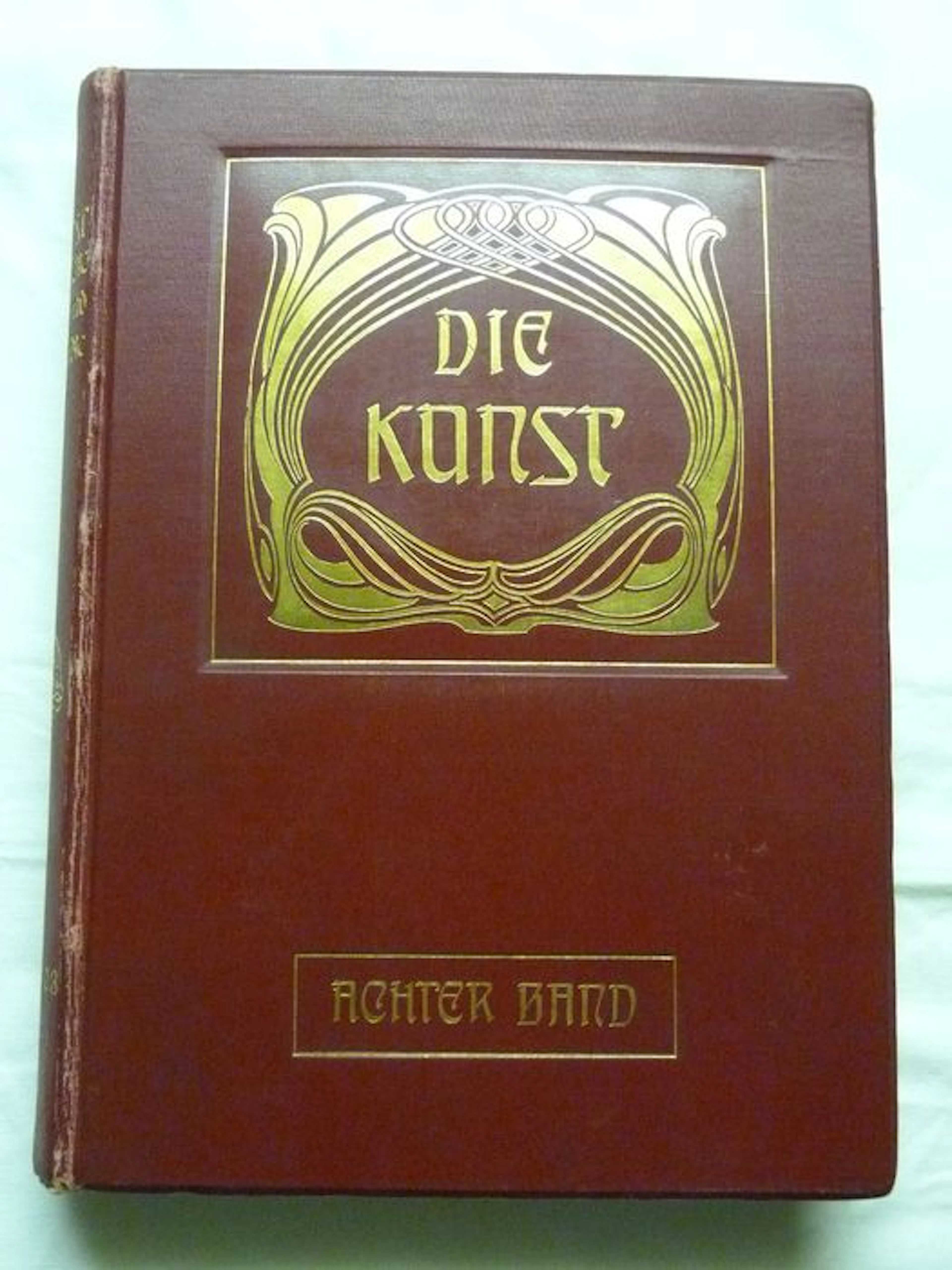 Literature : 'Die Kunst'