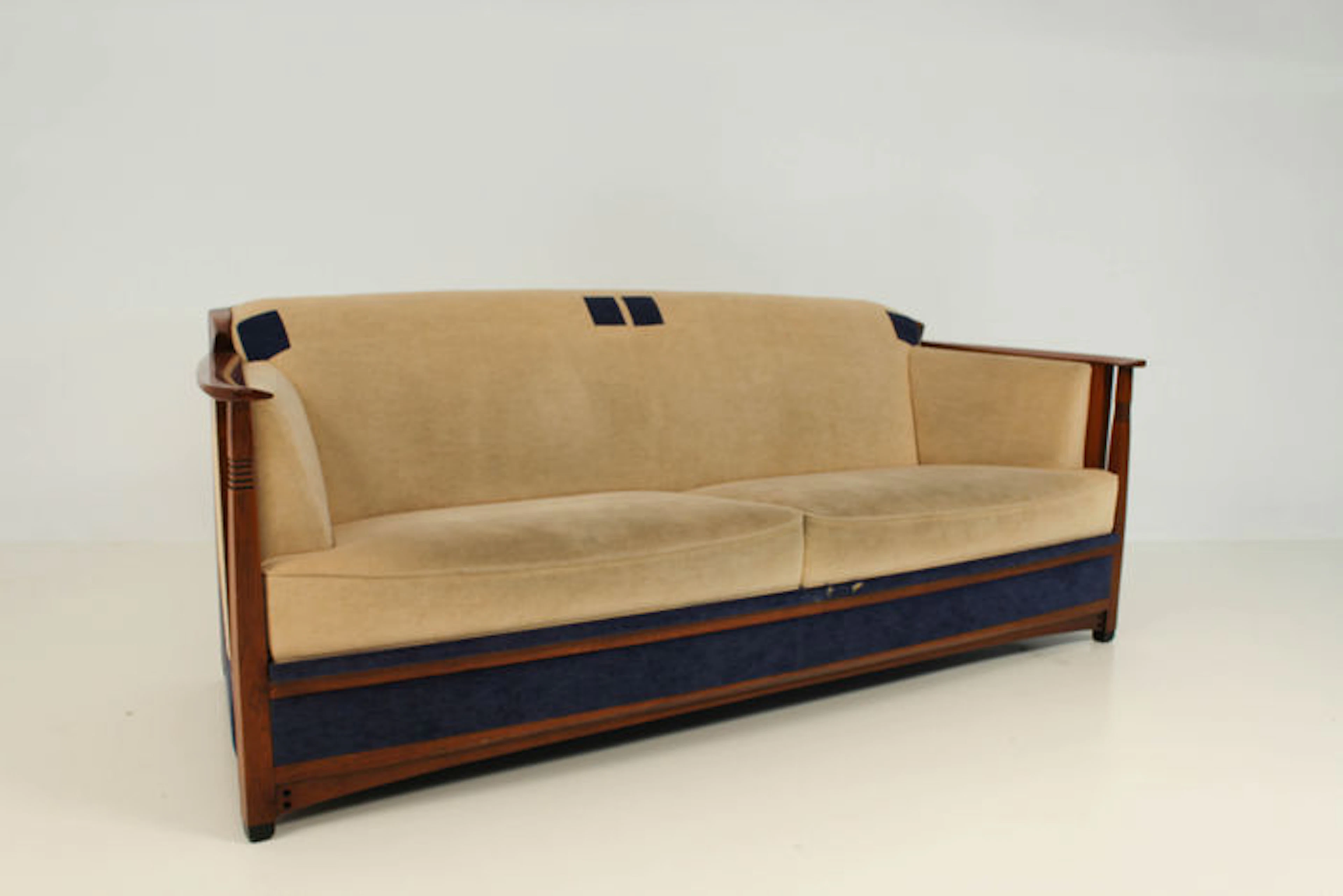 Schuitema - couch in Jugendstil style