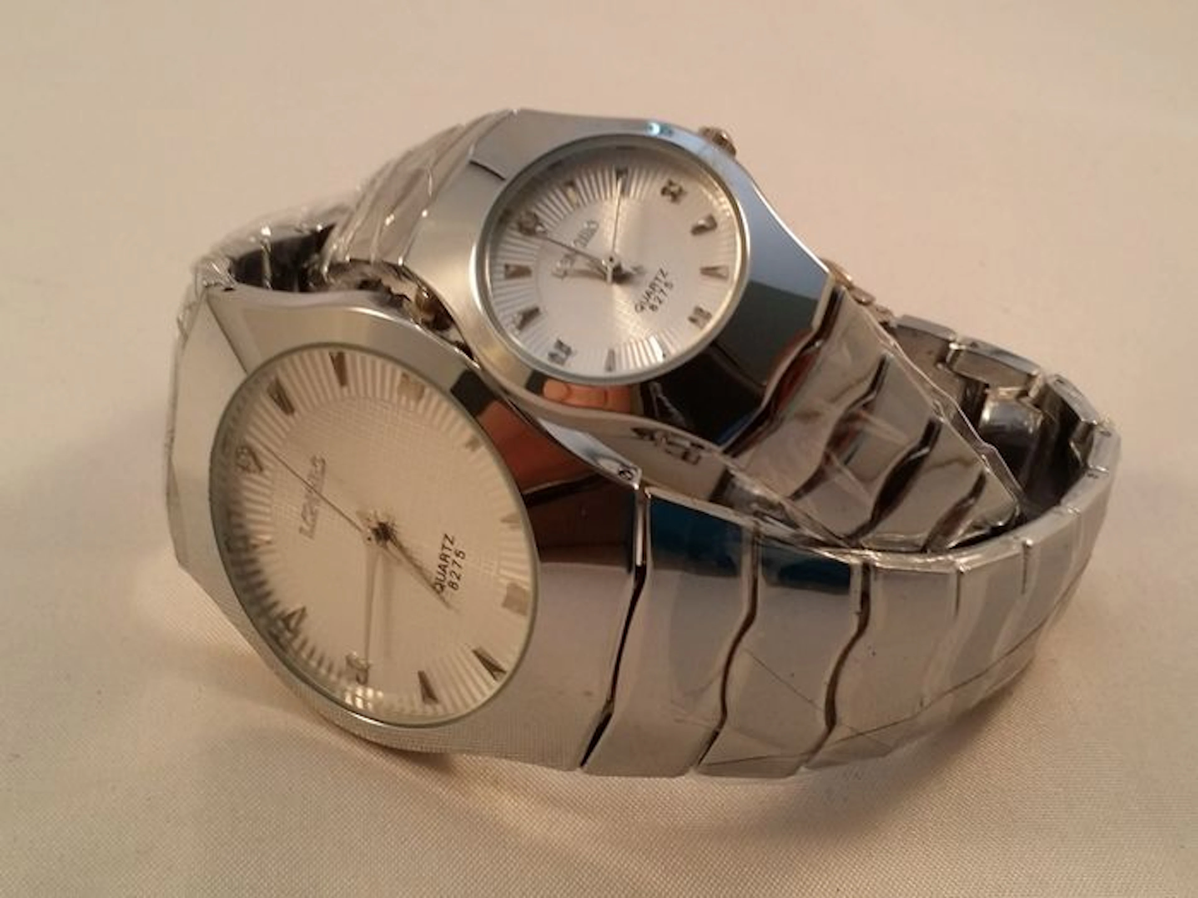 Longbo his and hers 8275 - Wristwatches - After 2000