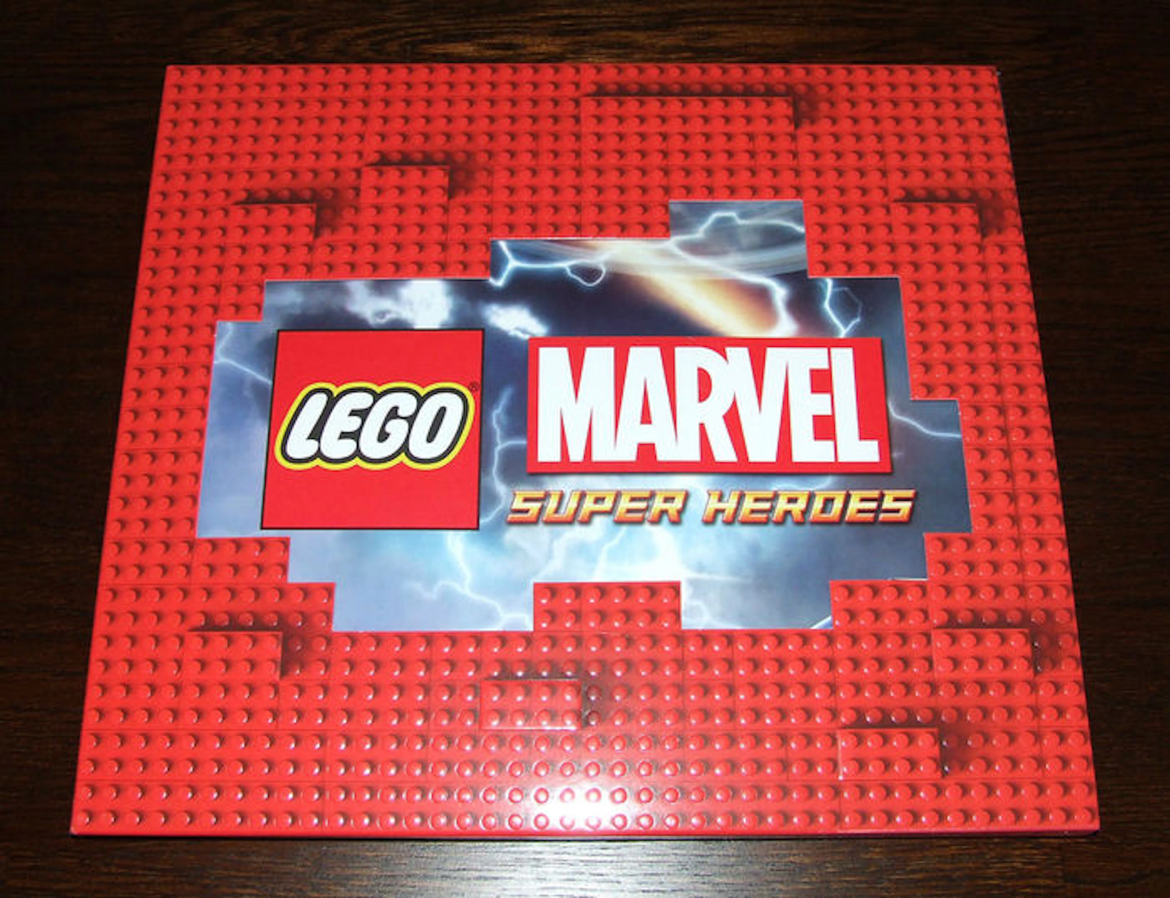 Press kit Lego Mavel Super Heroes game