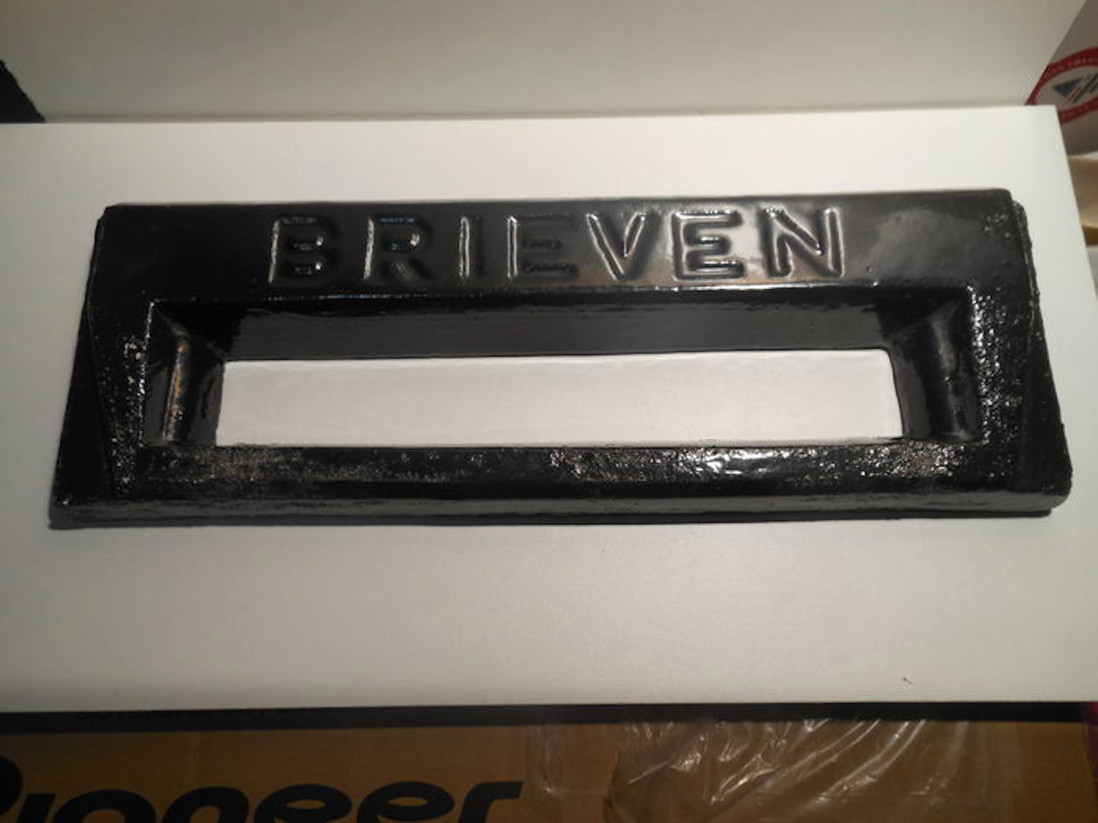 Porceleyne Fles - Art Deco brievenbus front.