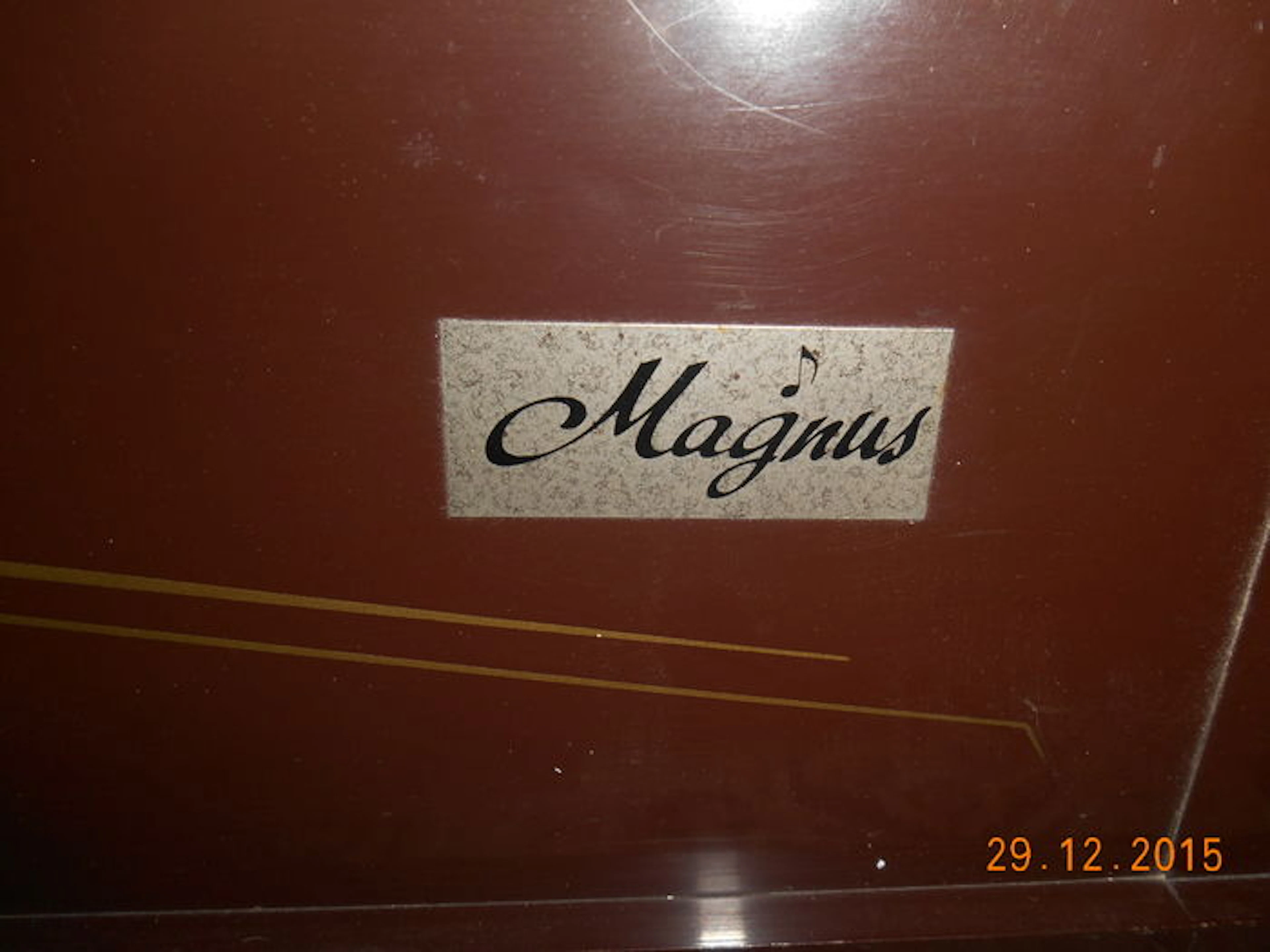 Vintage orgel ''Magnus'' ''3 octaaf'' 12 accoorden jaren 50///60