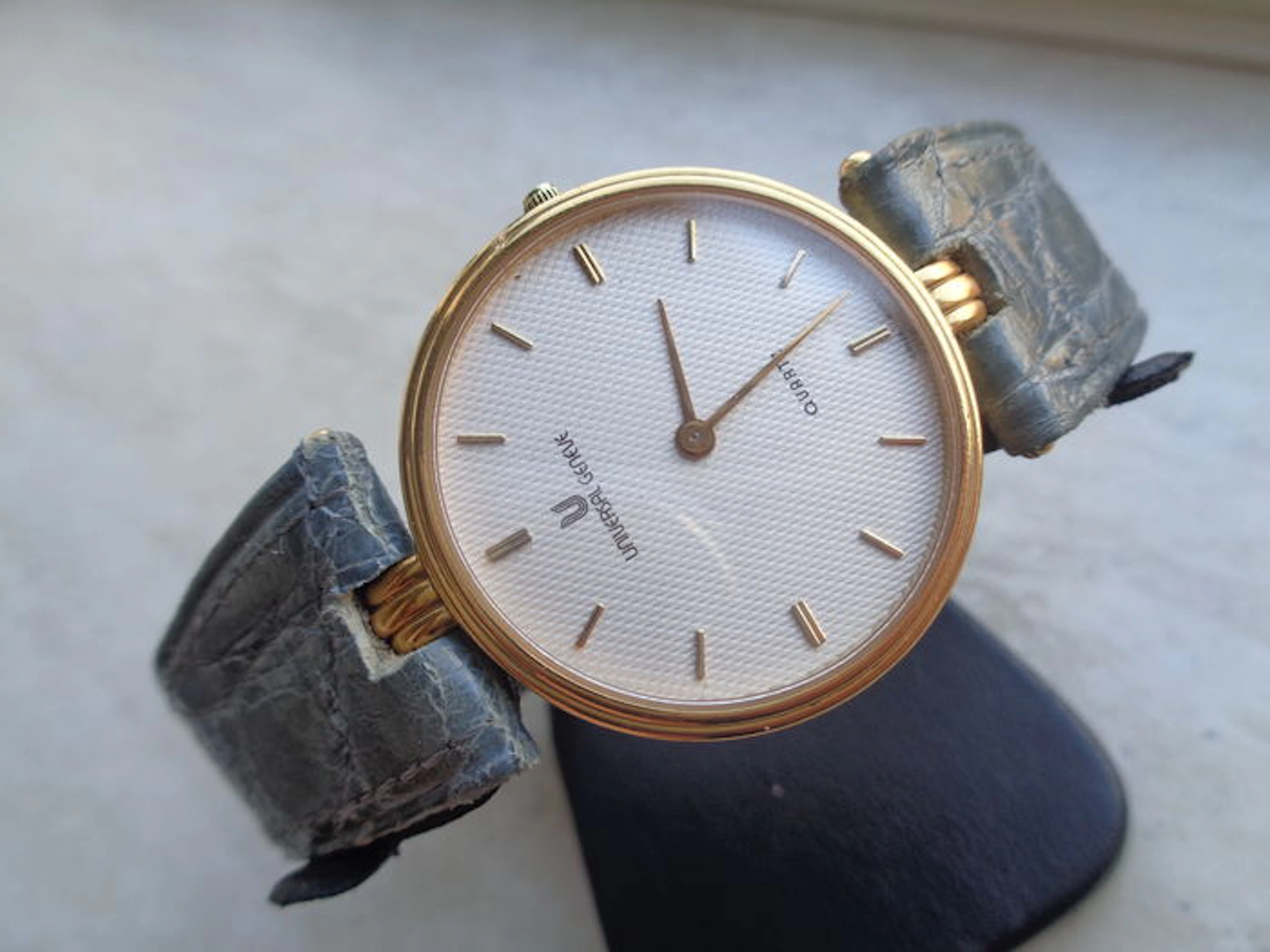 Universal Geneve Ultra Thin - Polshorloge - Modern
