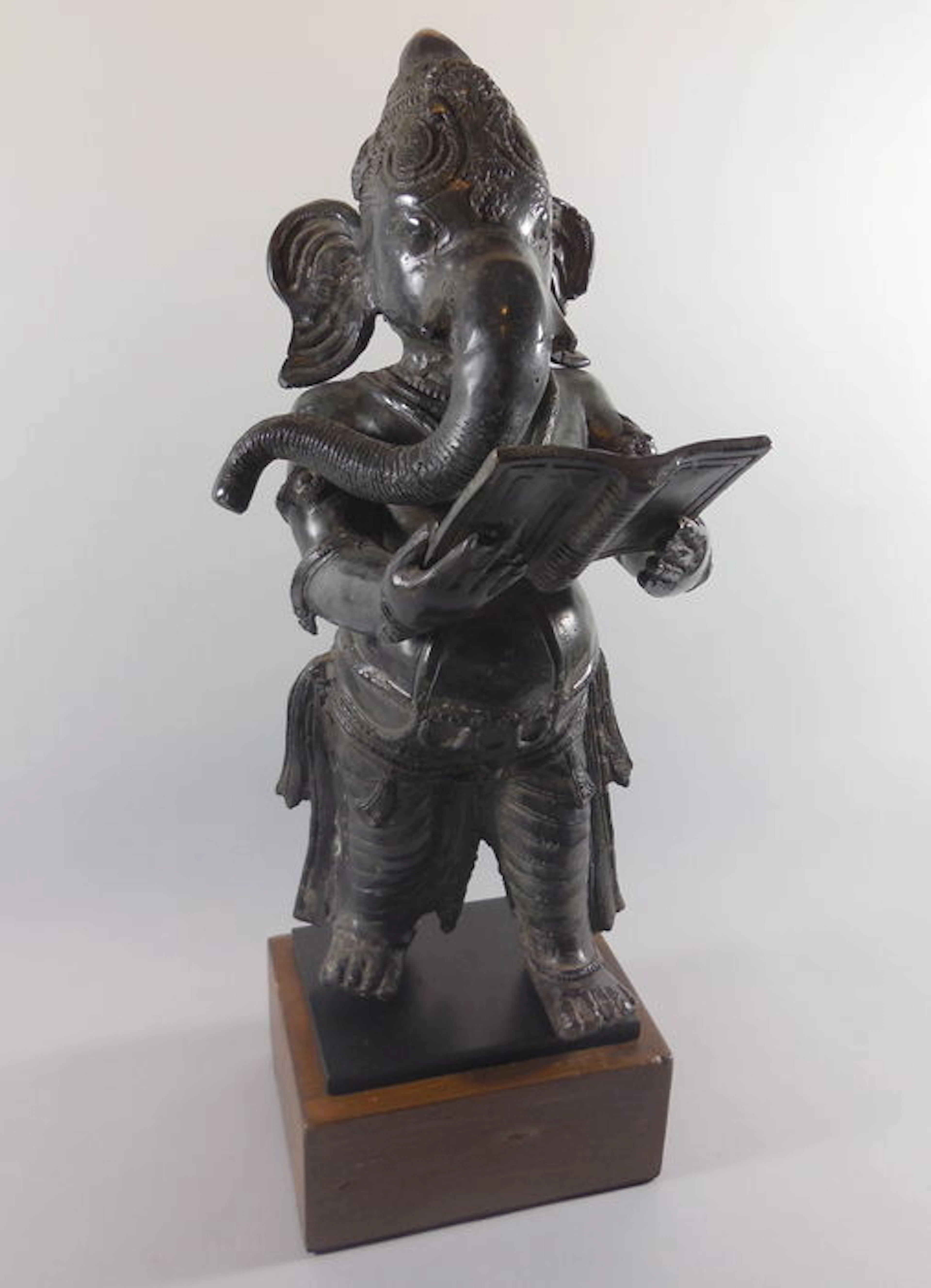 Ganesha with the Mahabharata - India - second half 20th century