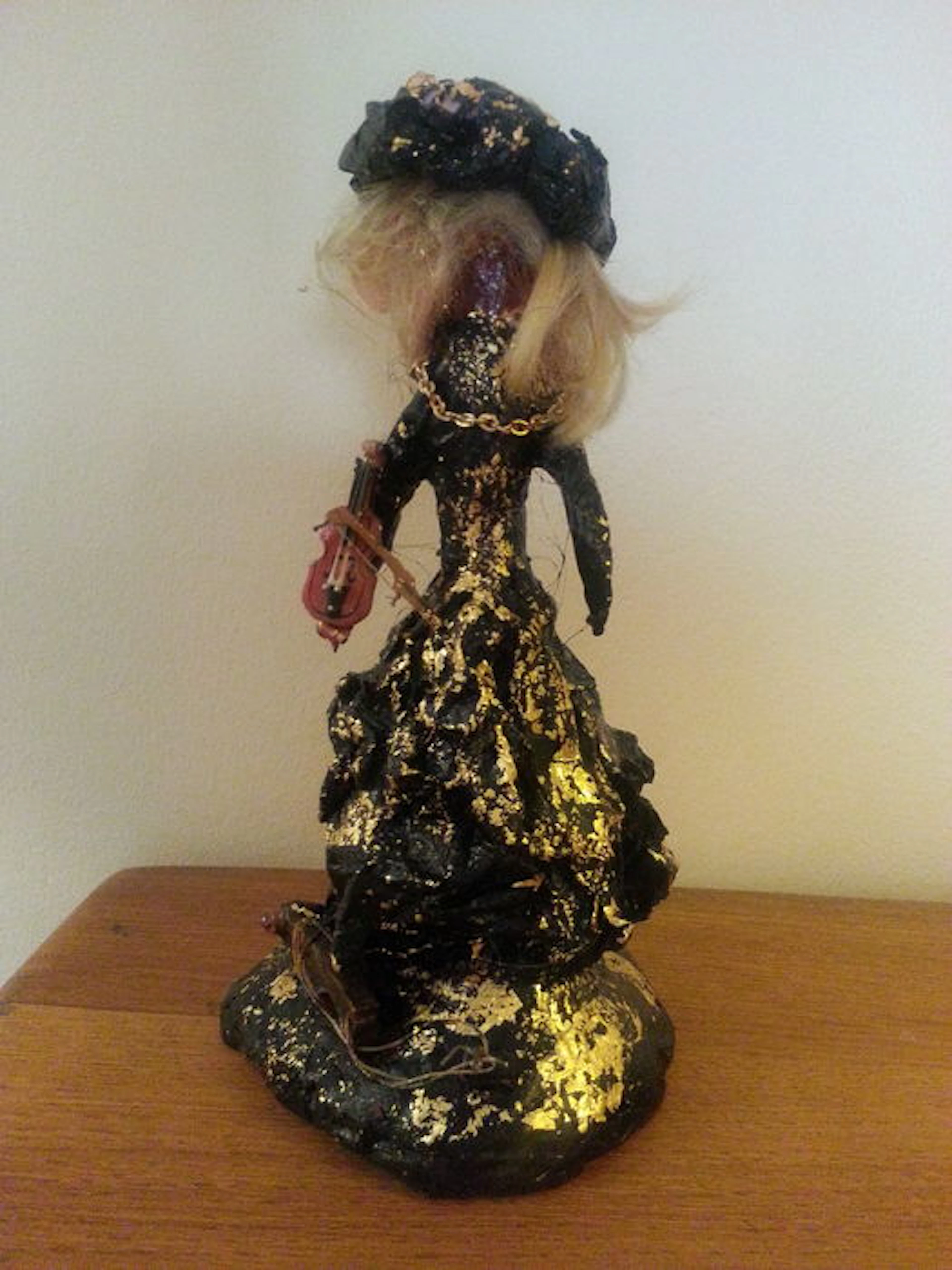 Christiane Guerry - 1948 - small sculpture of a female musician - signed