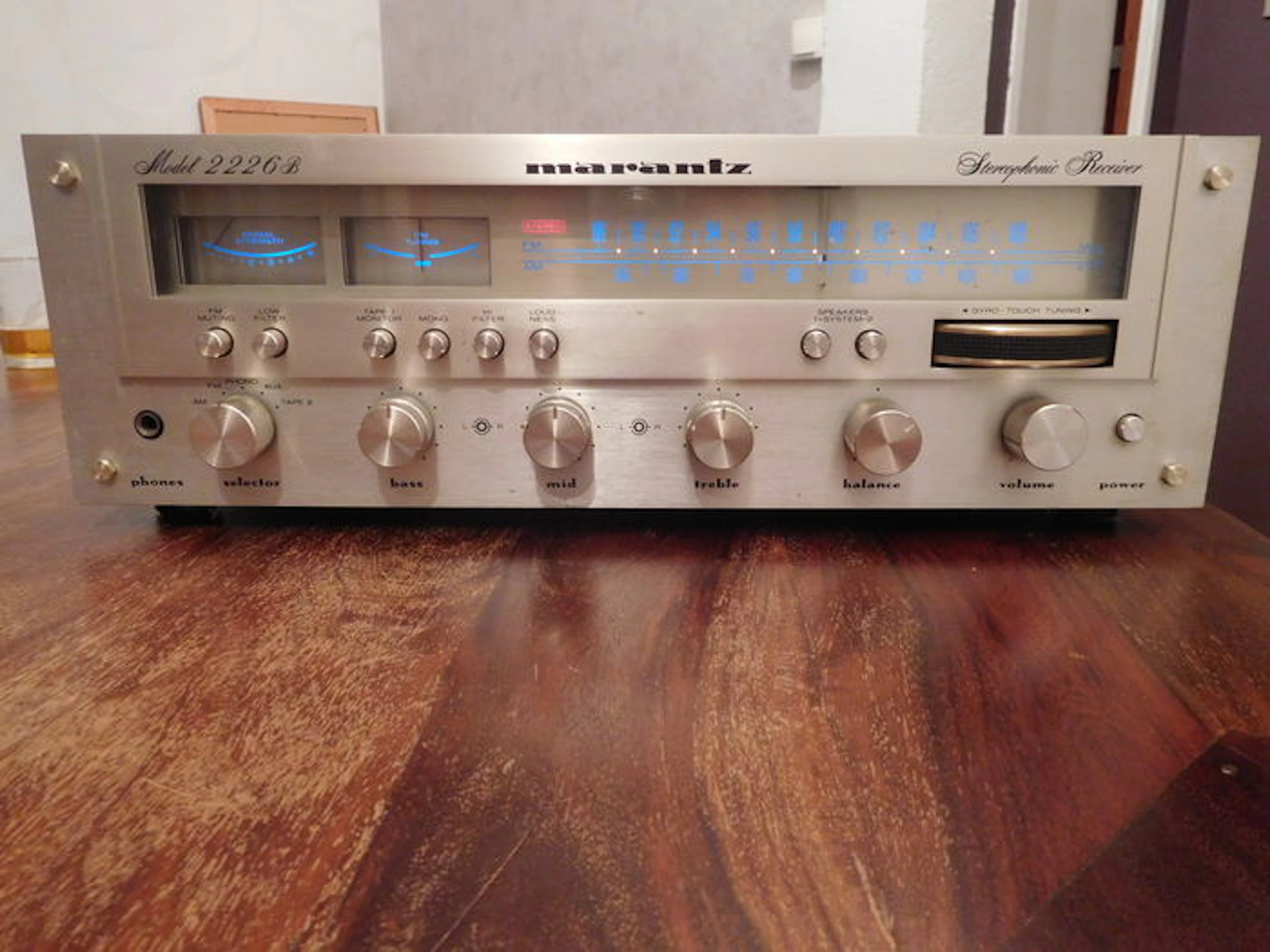 Marantz 2226B